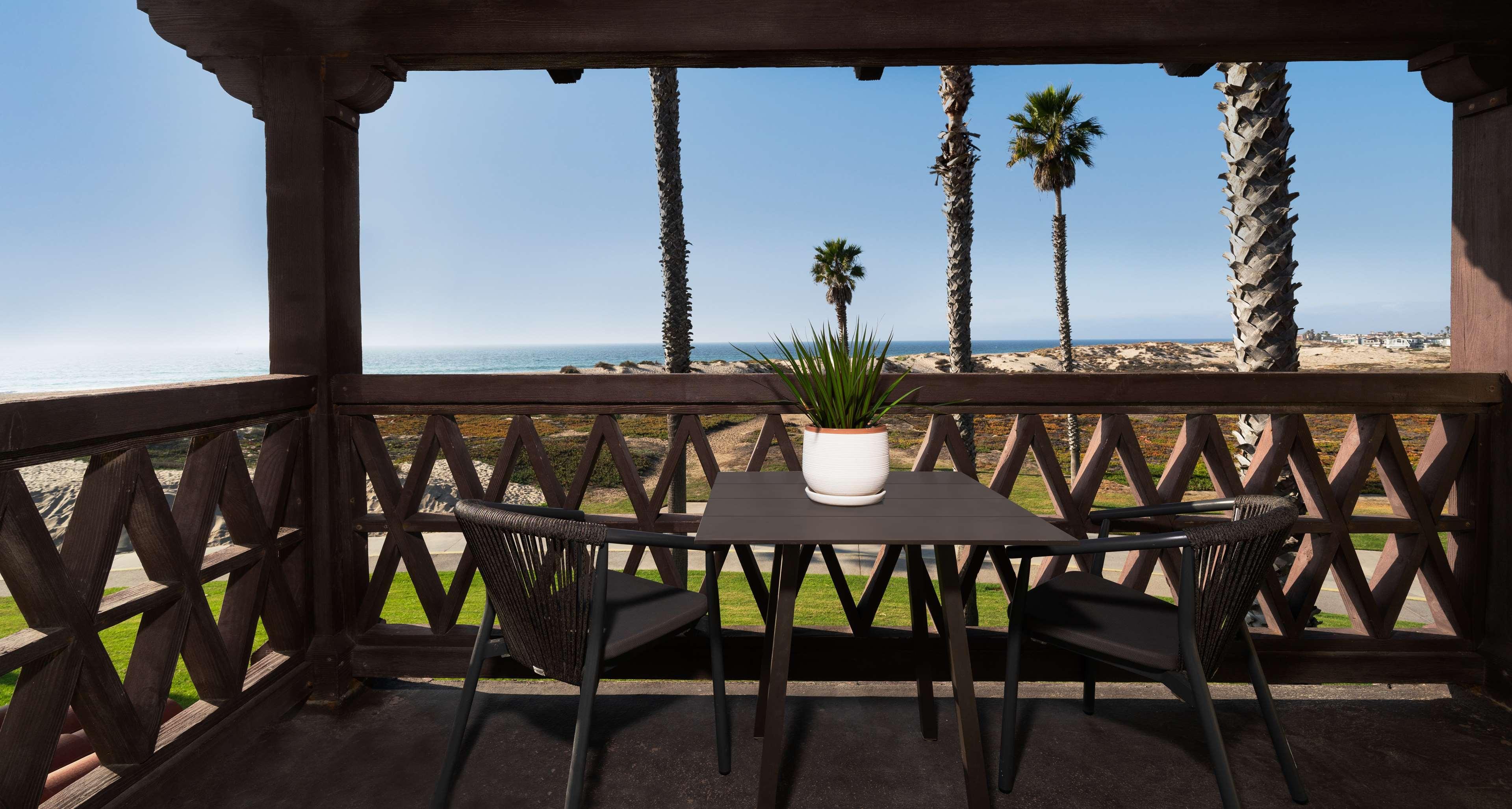 Suite Ocean View King Bed