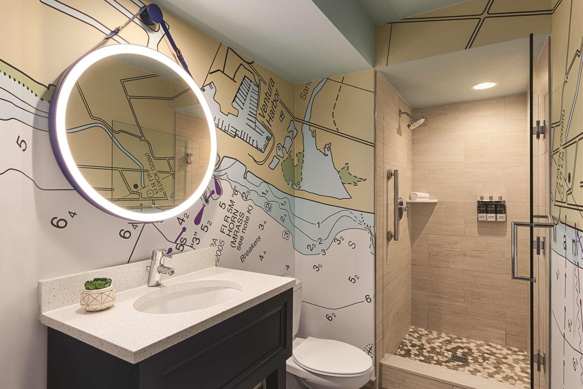 Double Partial Ocean View Queen Bed