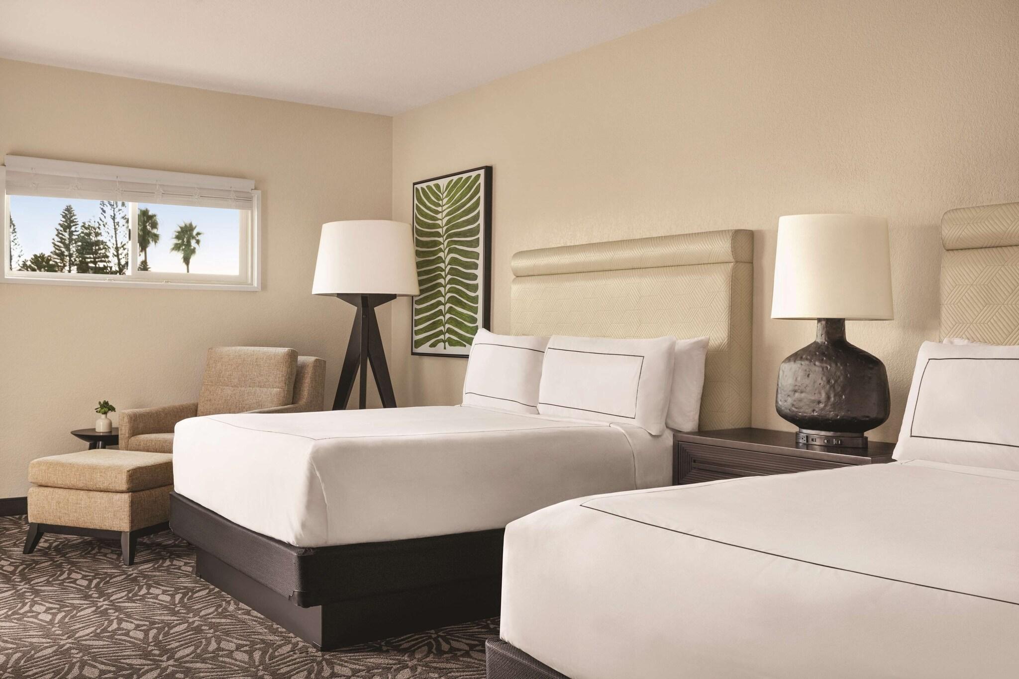 Double Partial Ocean View Queen Bed