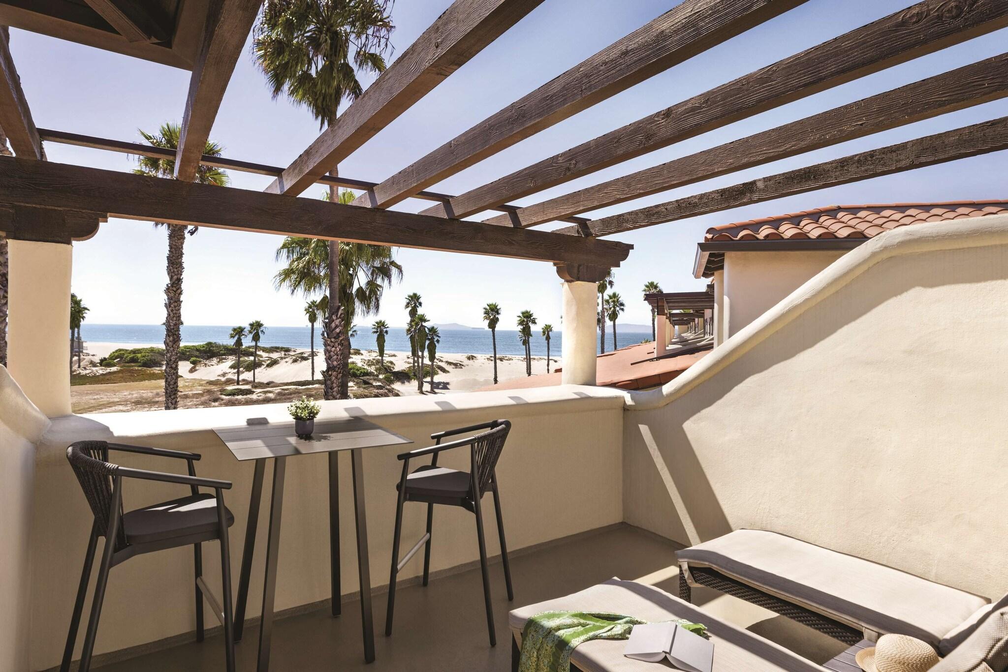 Double Partial Ocean View Queen Bed