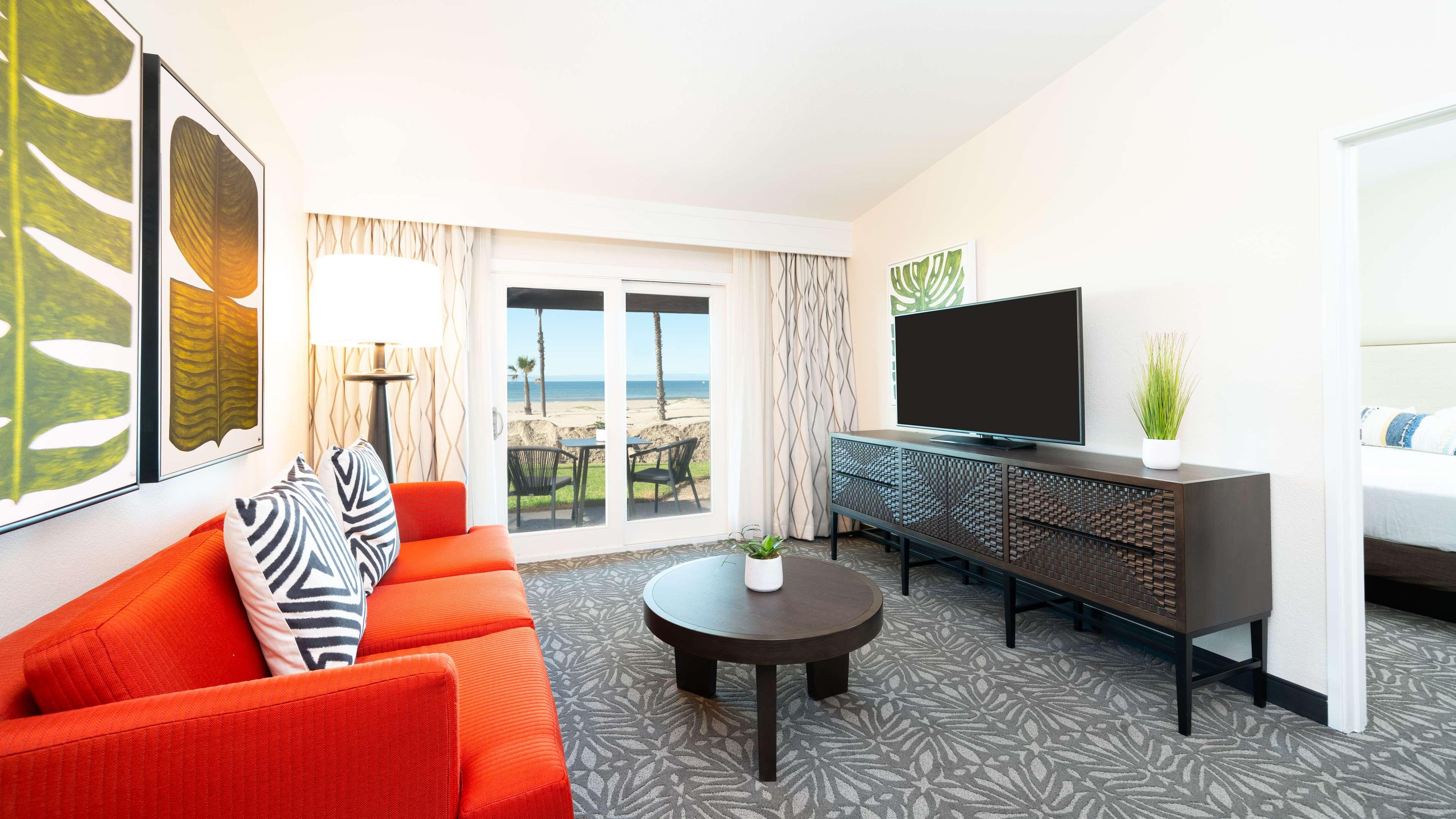 Suite Ocean Front King Bed