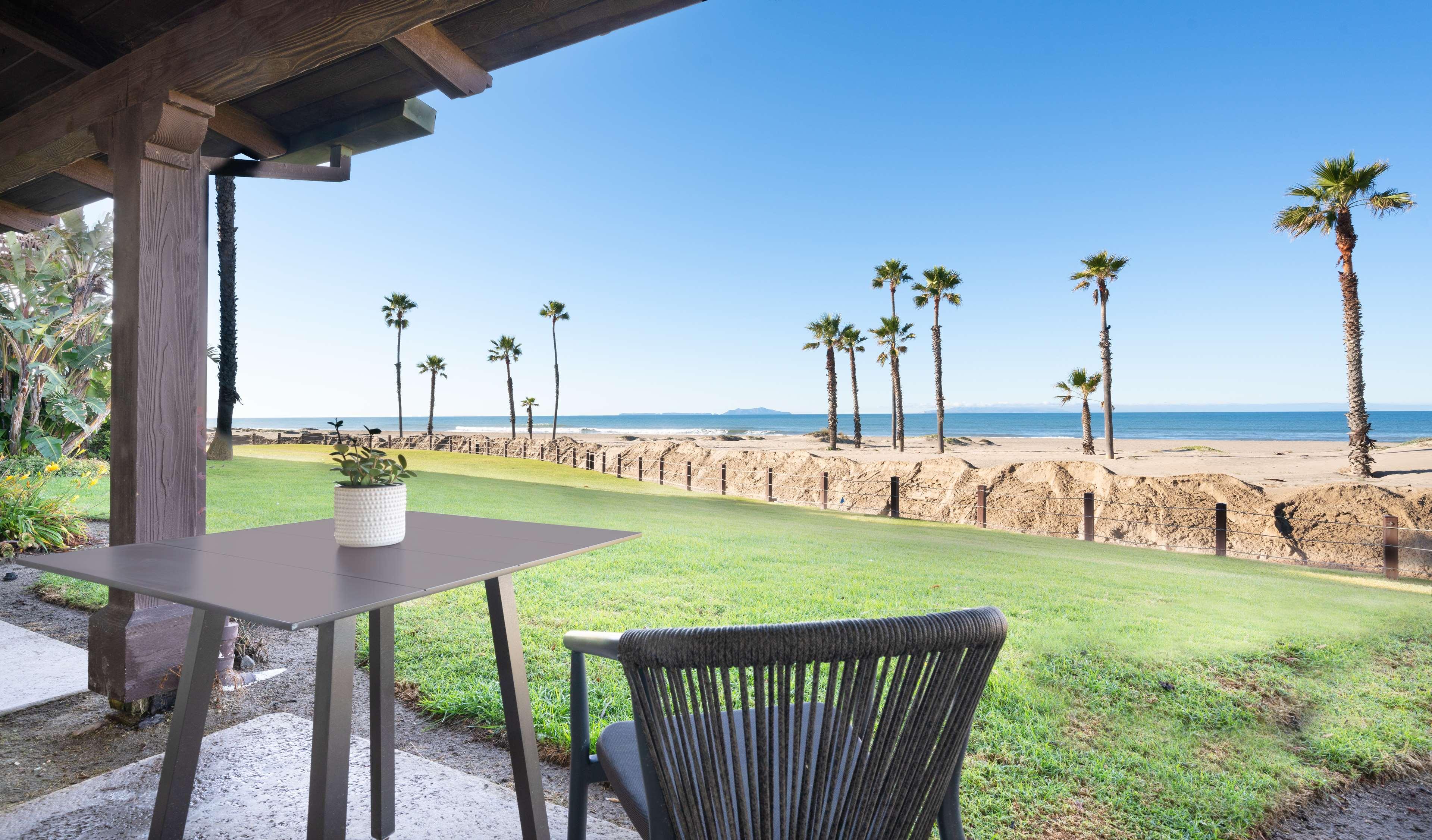 Suite Ocean Front King Bed