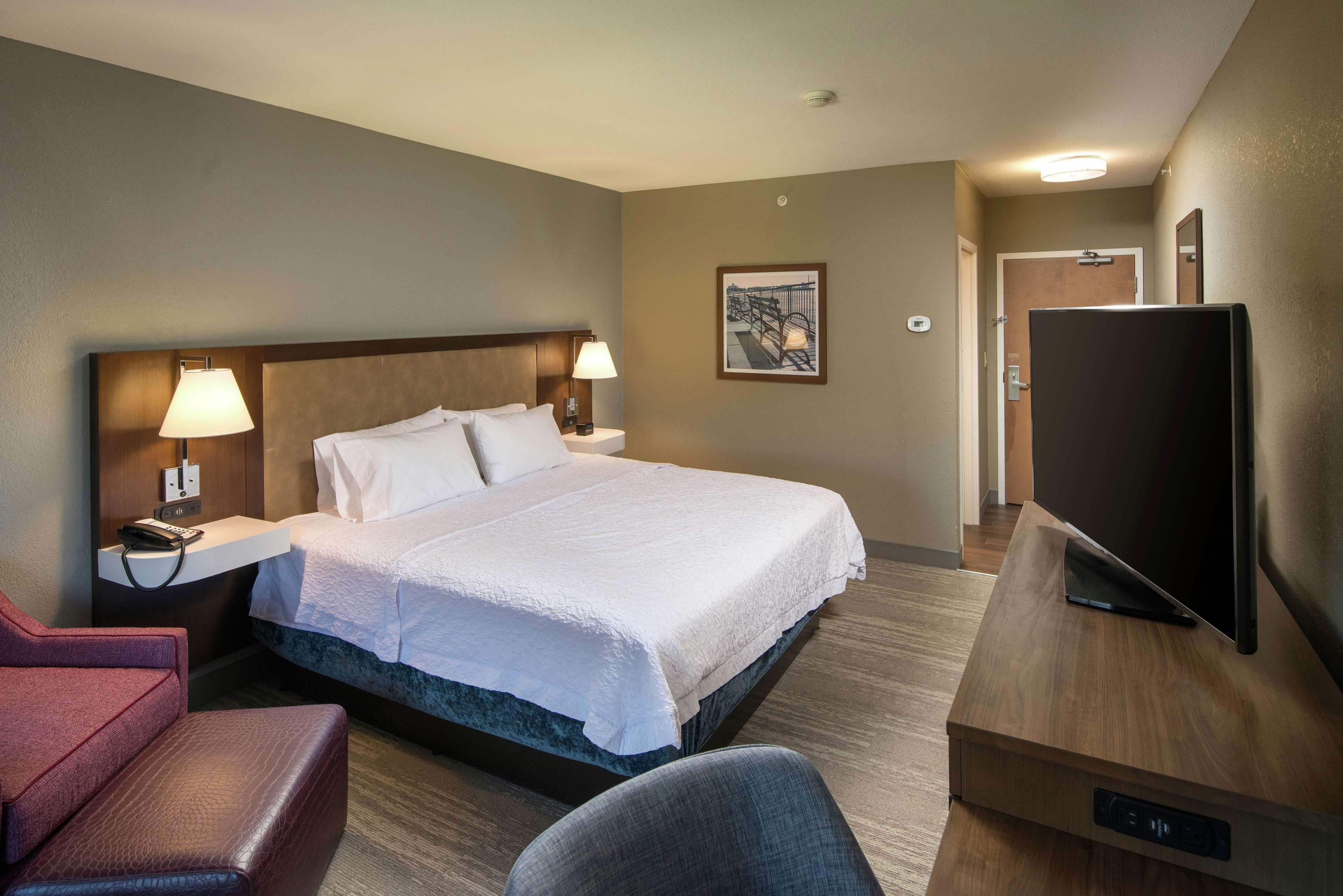 Studio King Size Bed