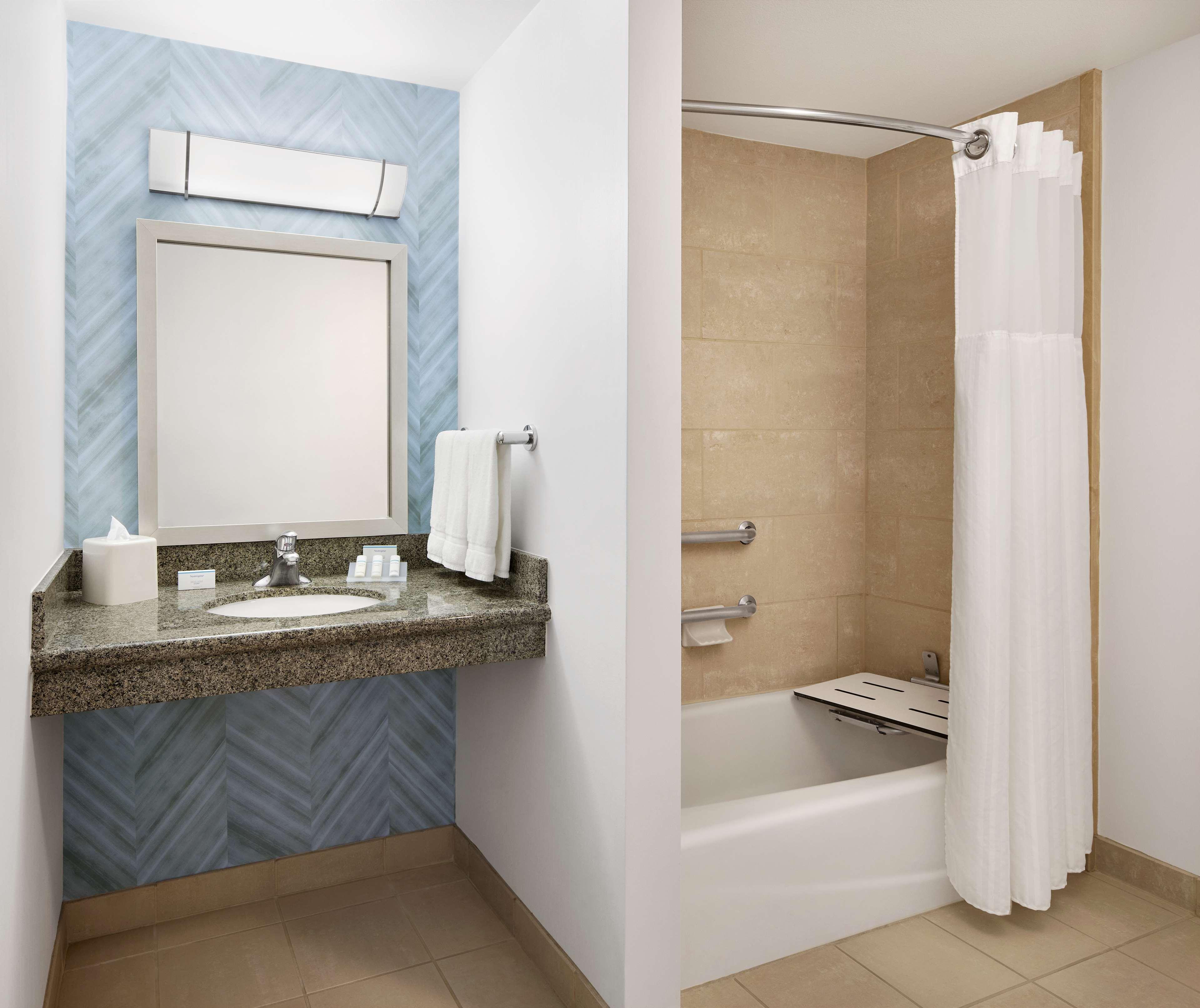 Junior Suite Accessible King Size Bed