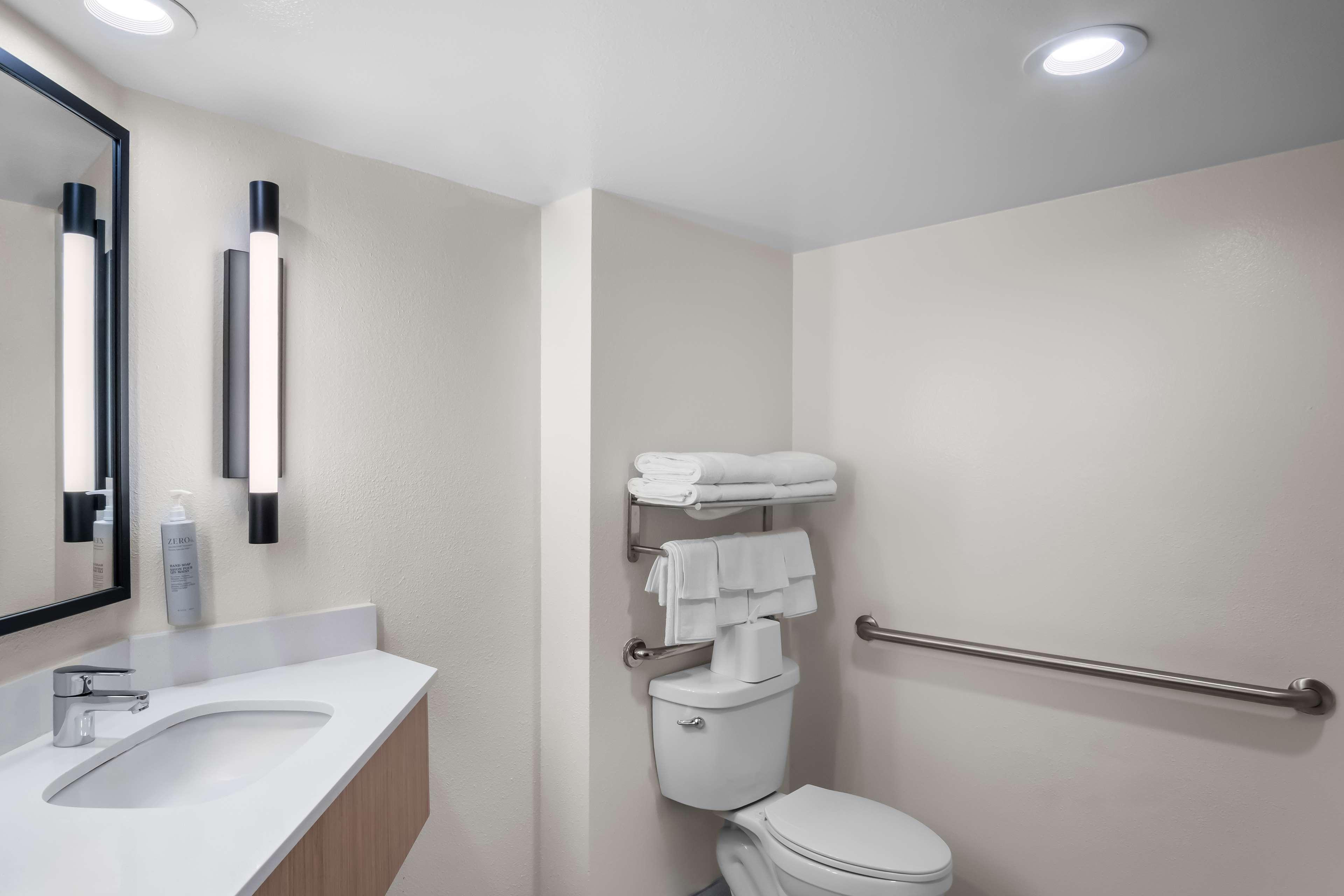 Double Accessible-two Queen Beds