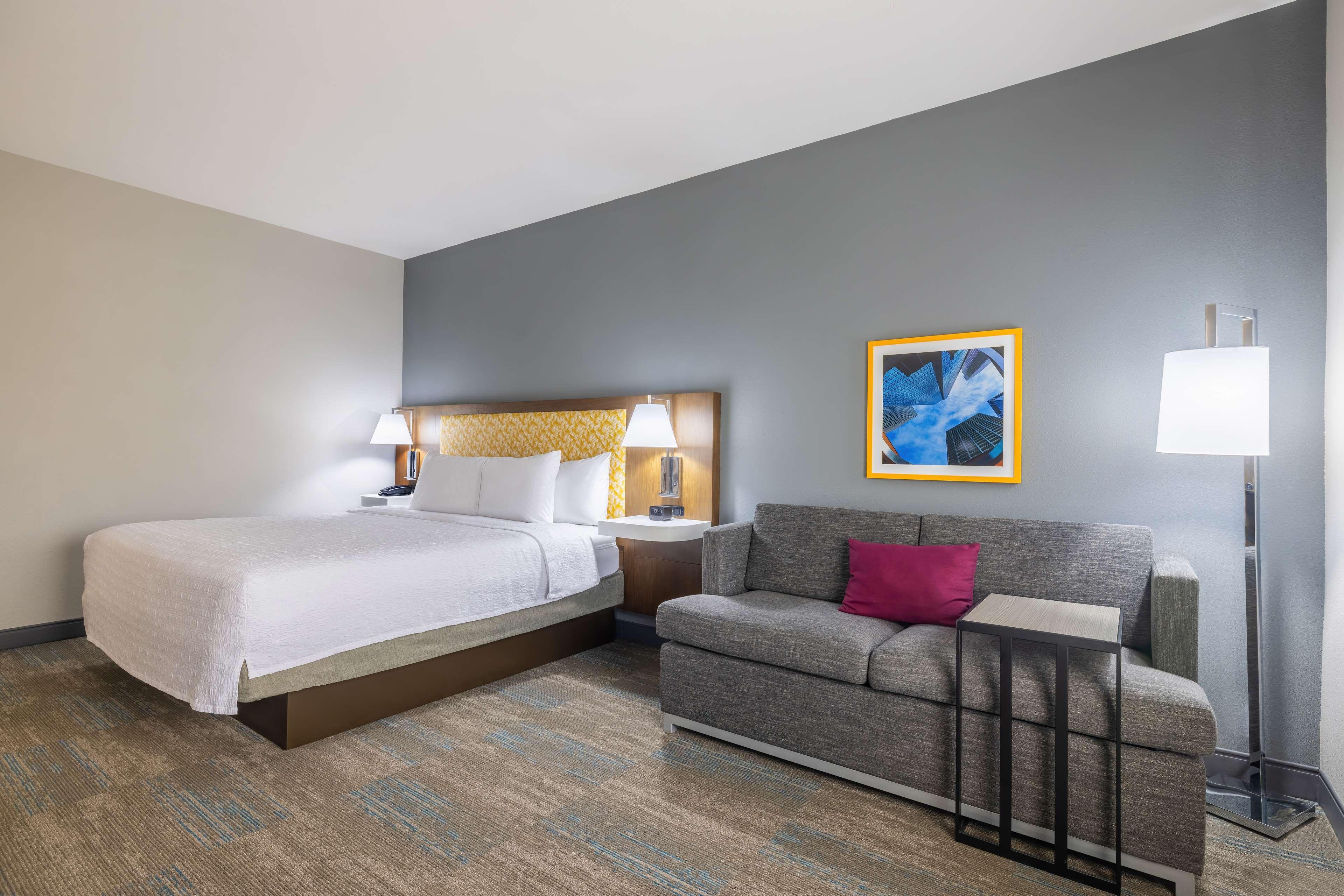 Double King Bed Non Smoking