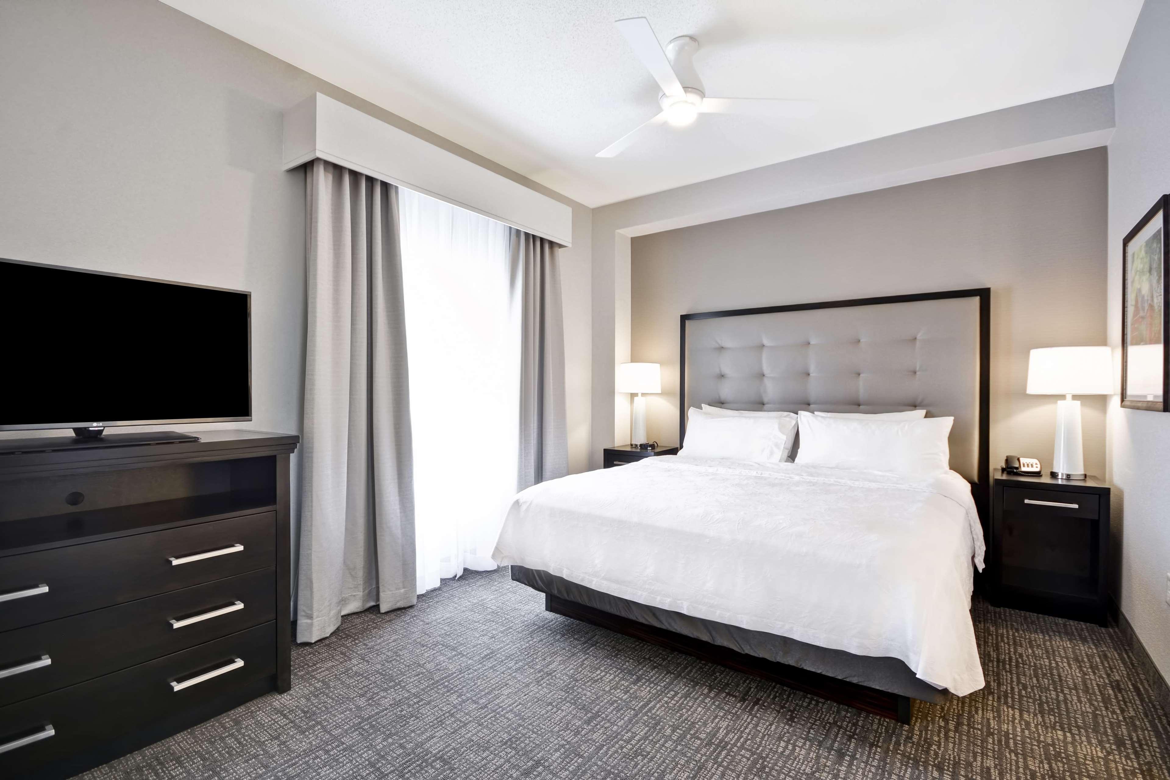 Studio King Bed Non Smoking