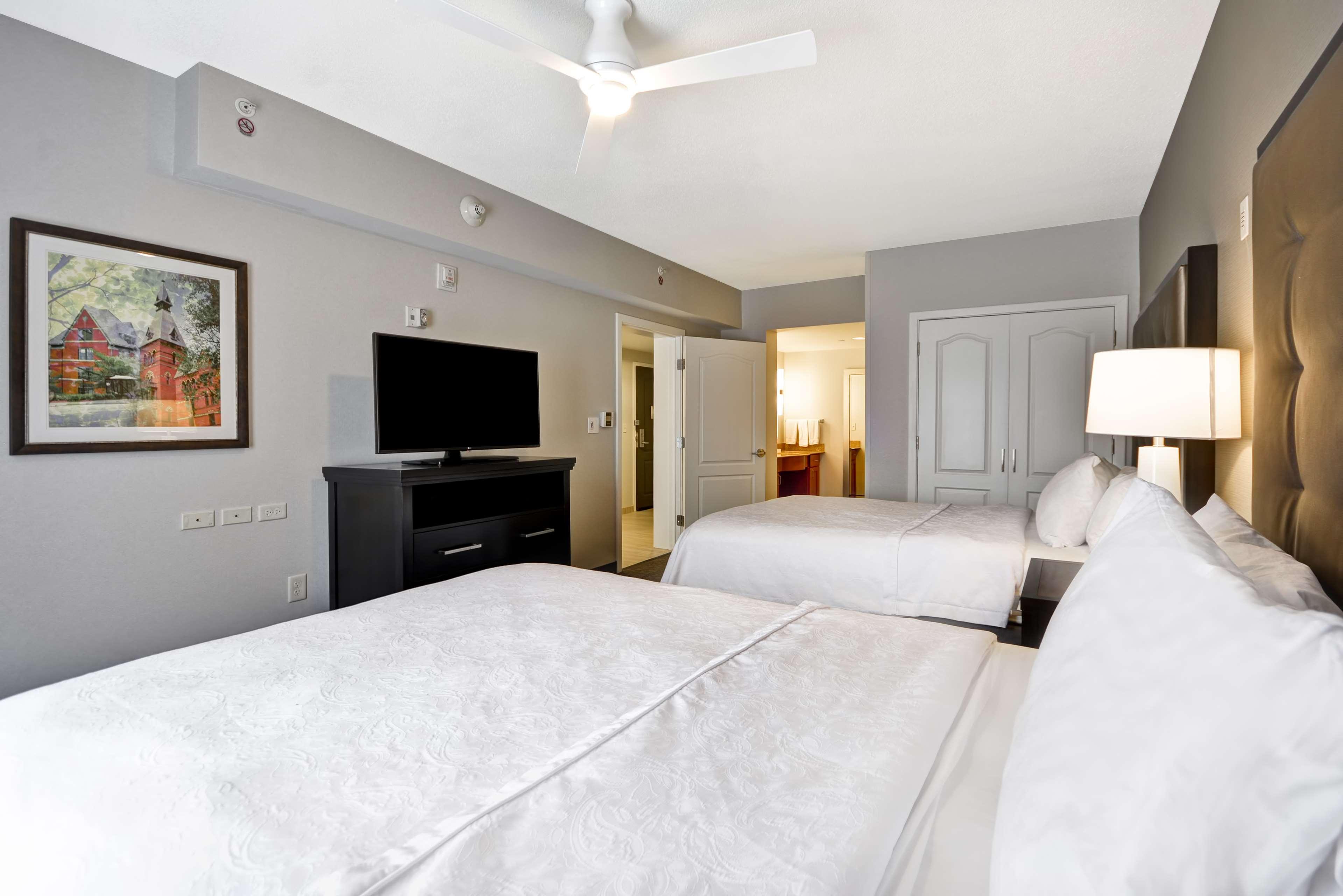 Suite Two Queen Beds Non Smoking