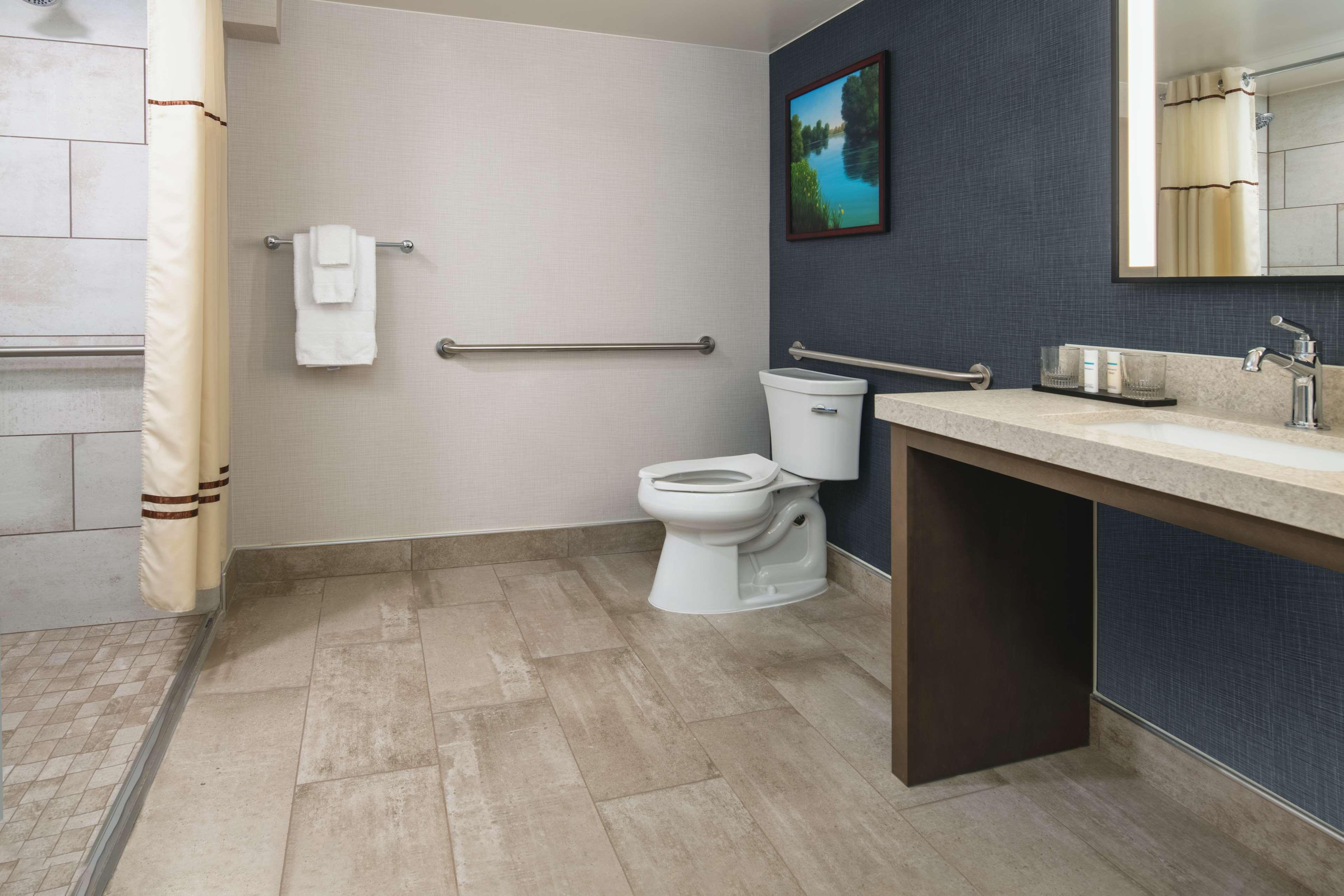 Suite Two Double Beds Non Smoking