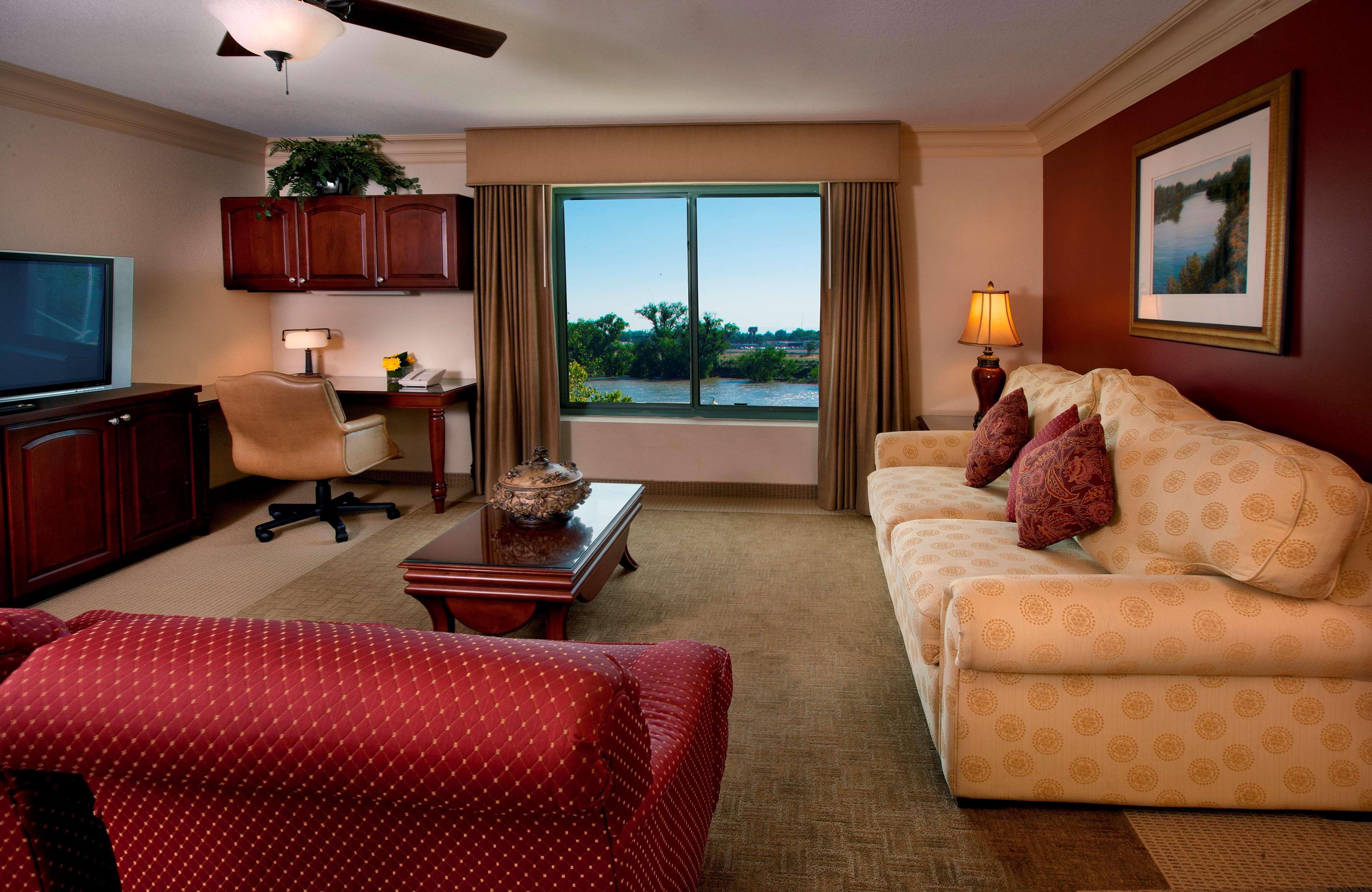 Suite King Bed One Bedroom 