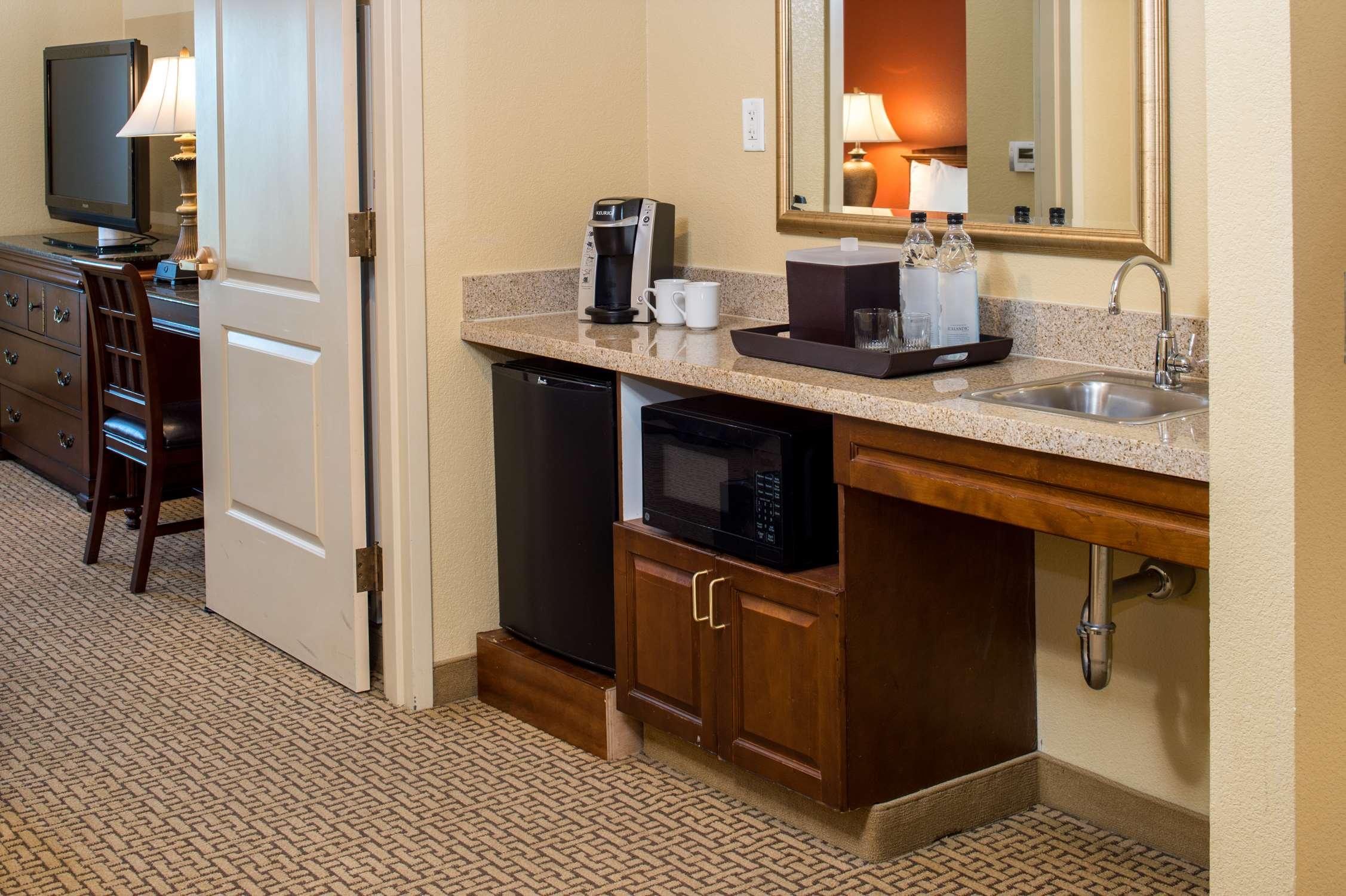 Suite Two Double Beds One Bedroom 