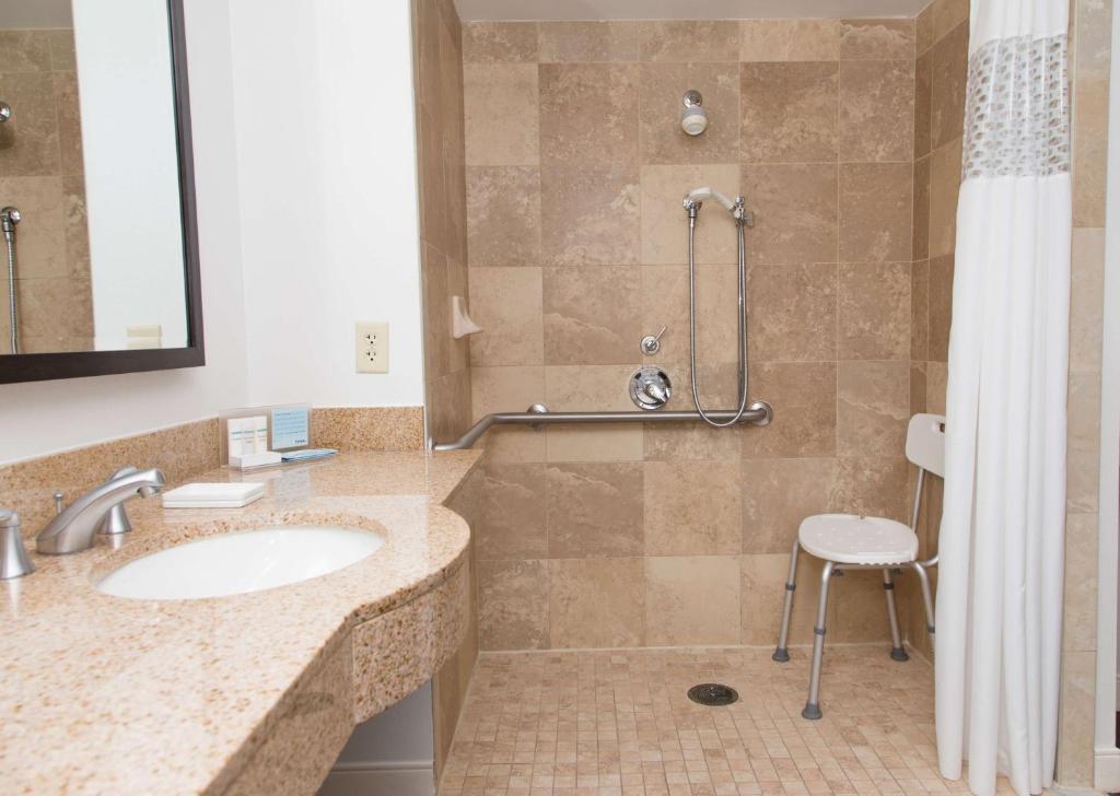 Double Accessible