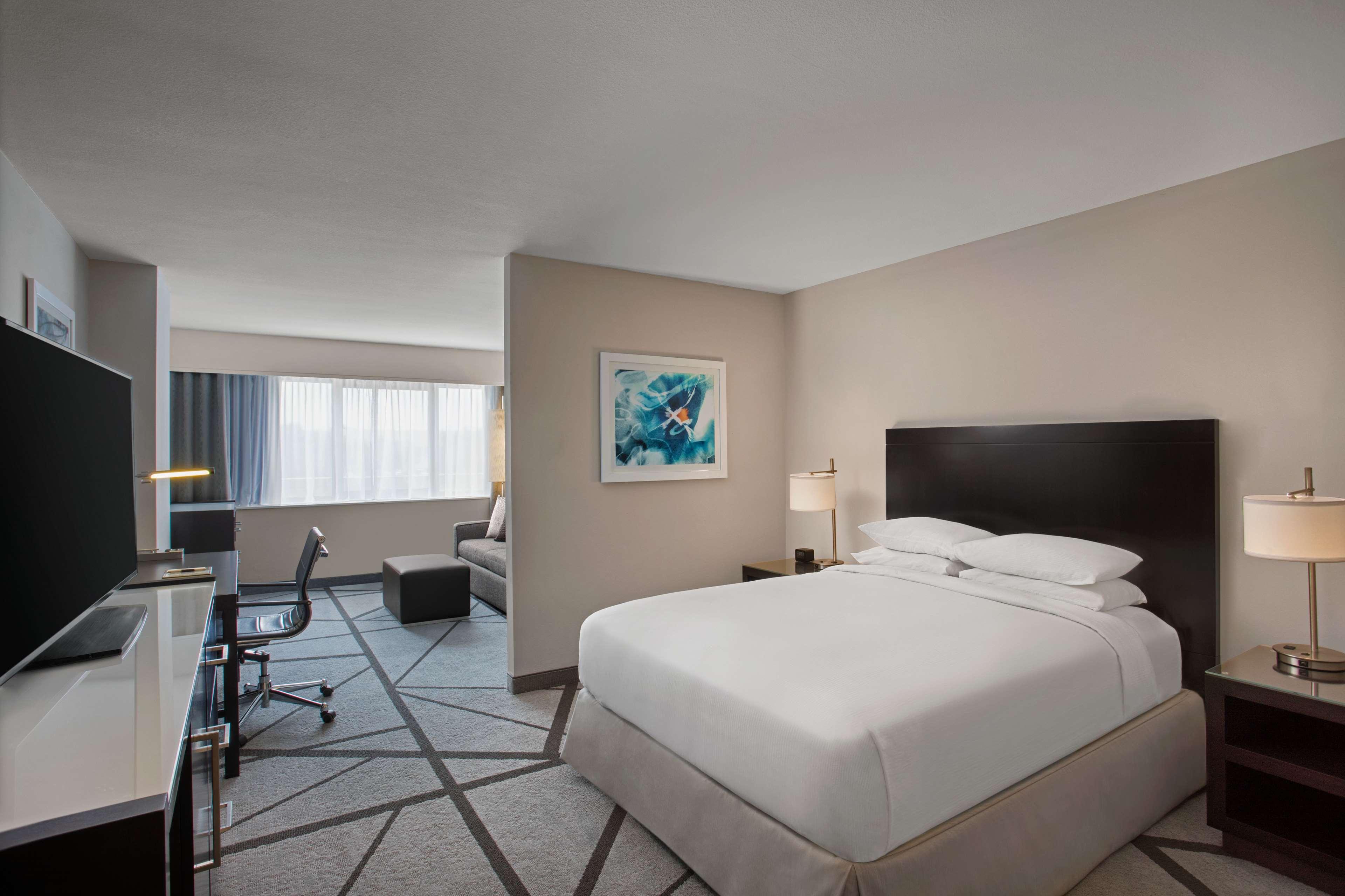 Junior Suite Executive King Bed