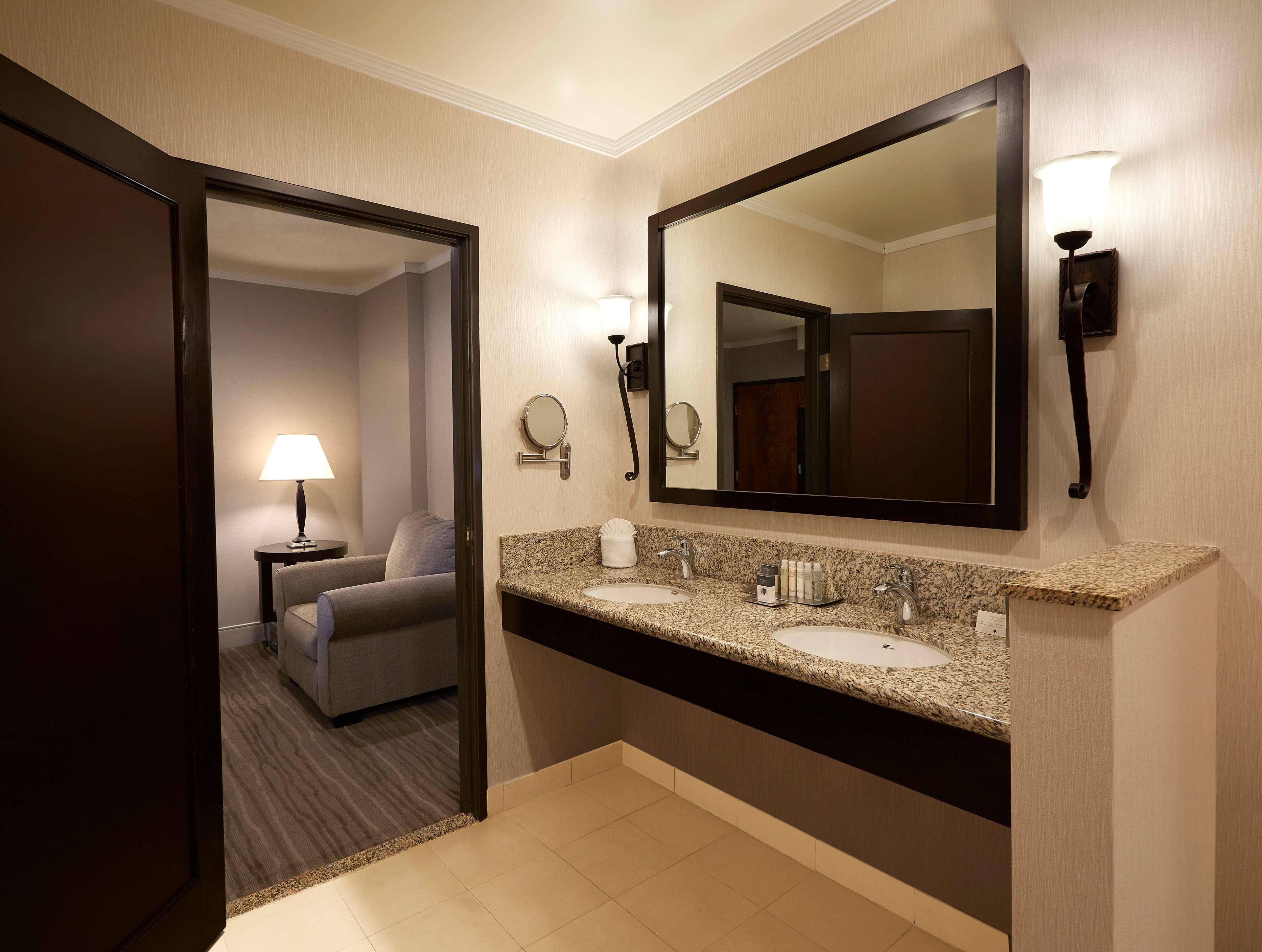 Junior Suite King Size Bed