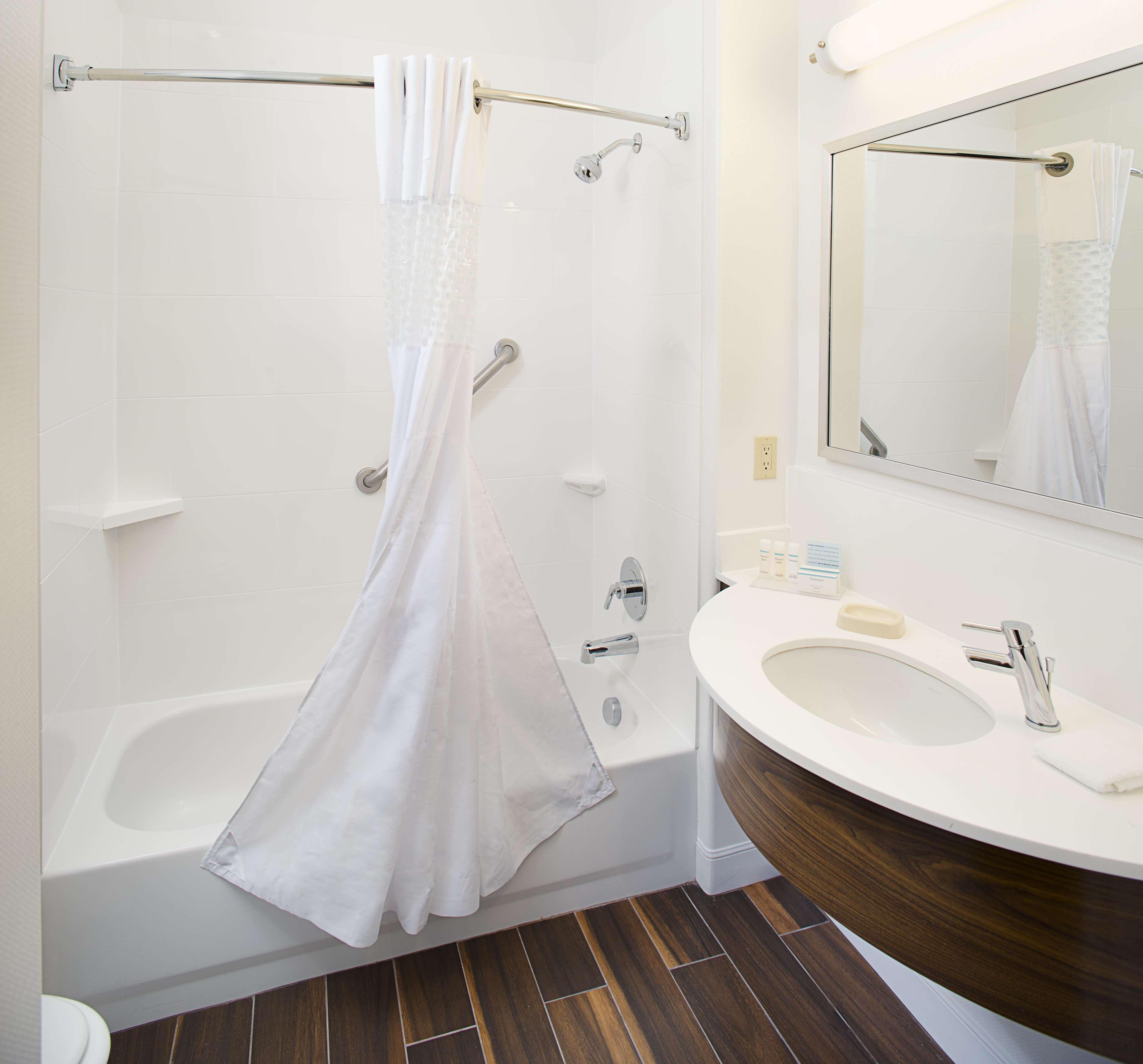 Room Premium King Bed