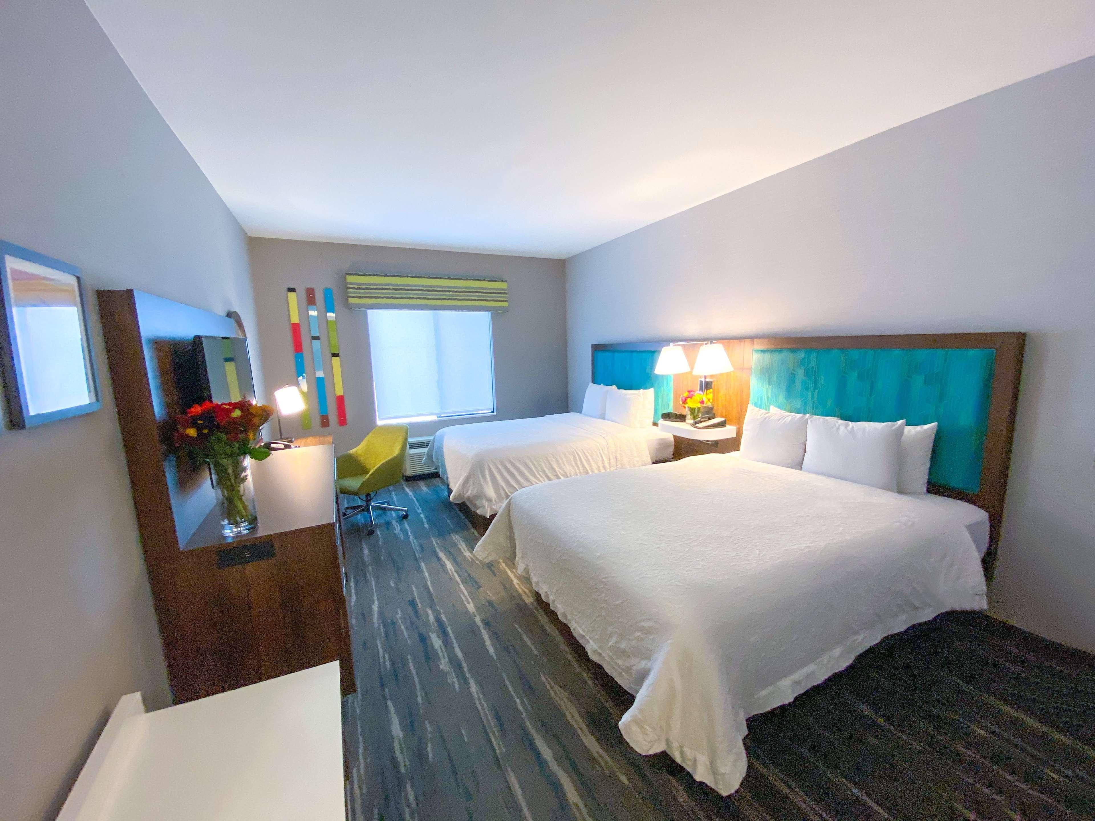 Twin Two Queen Beds Non Smoking