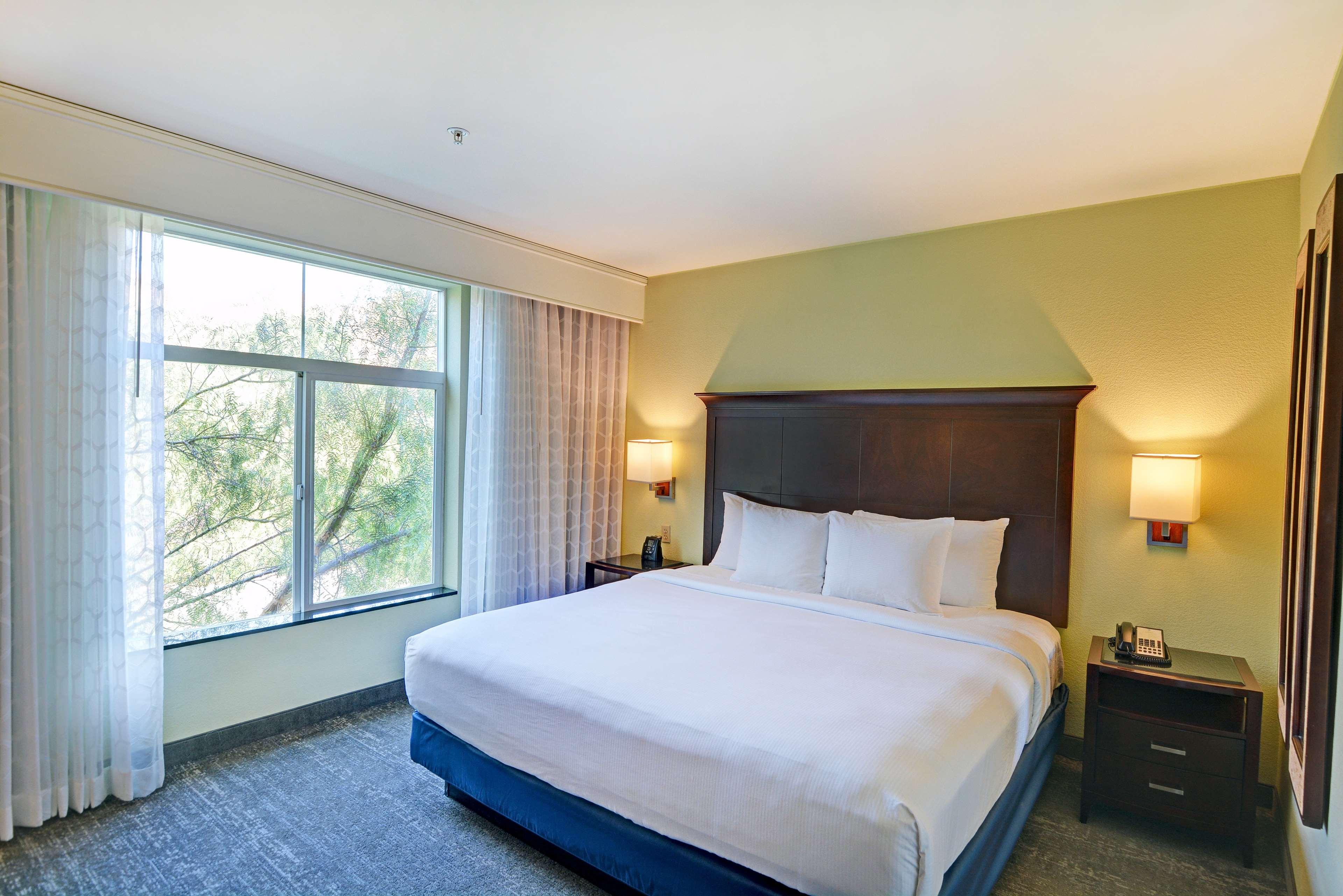 Suite Executive King Bed