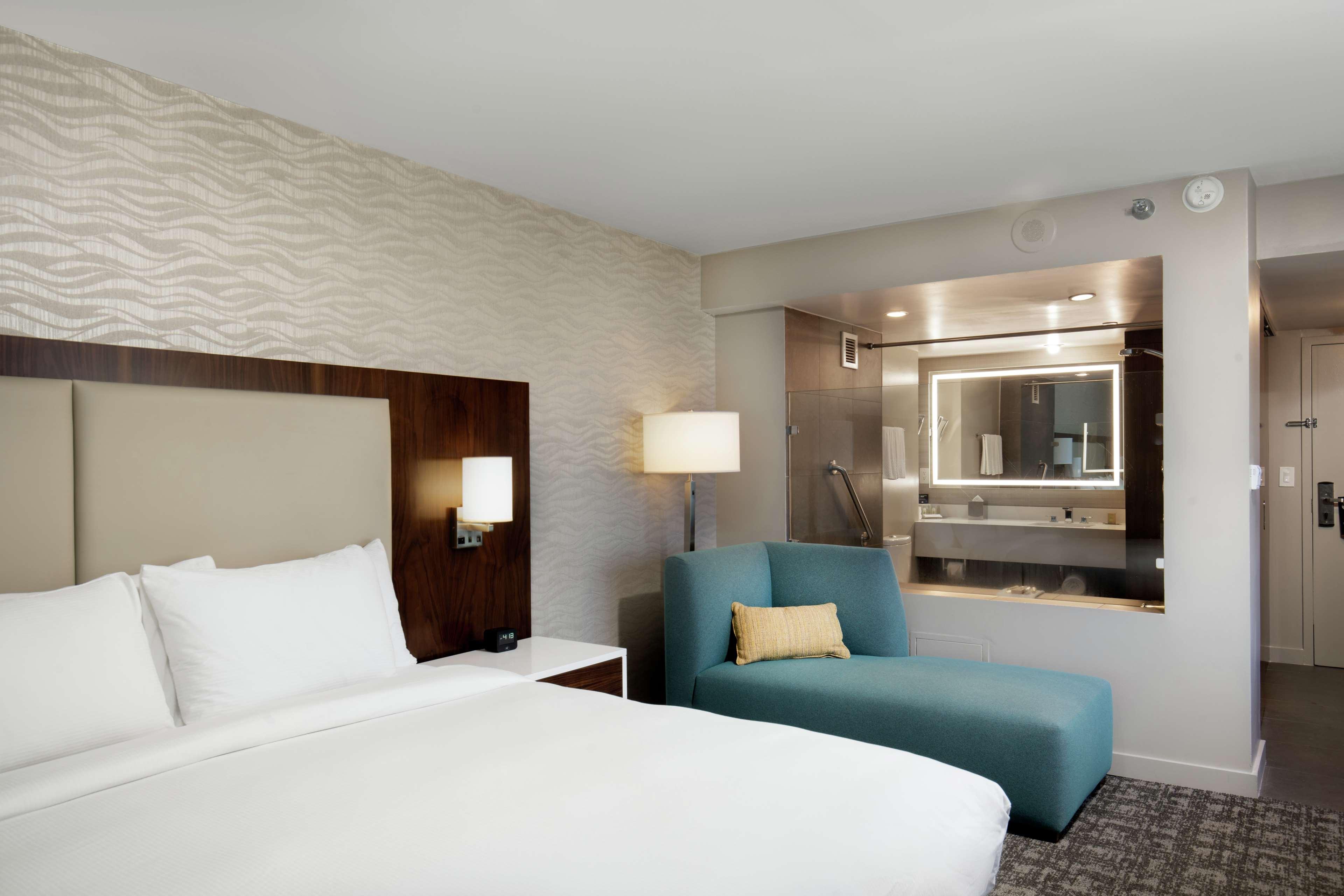 Double King Bed Non Smoking