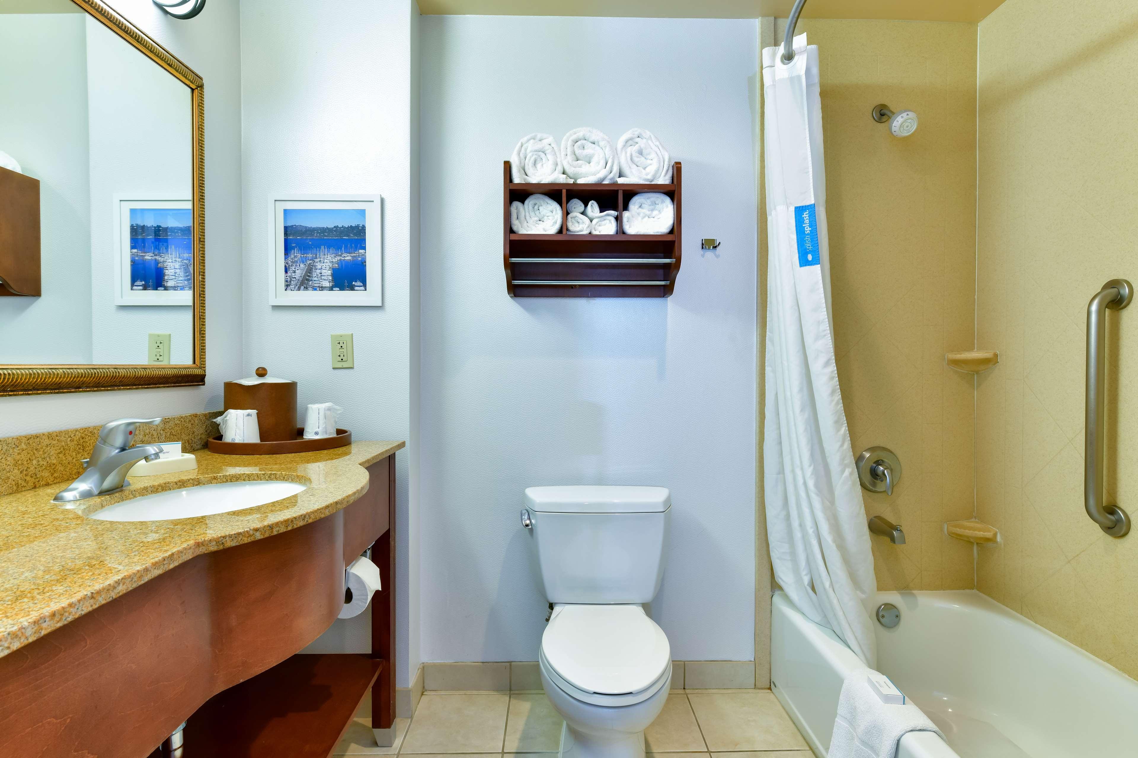 Double Two Queen Beds Non Smoking