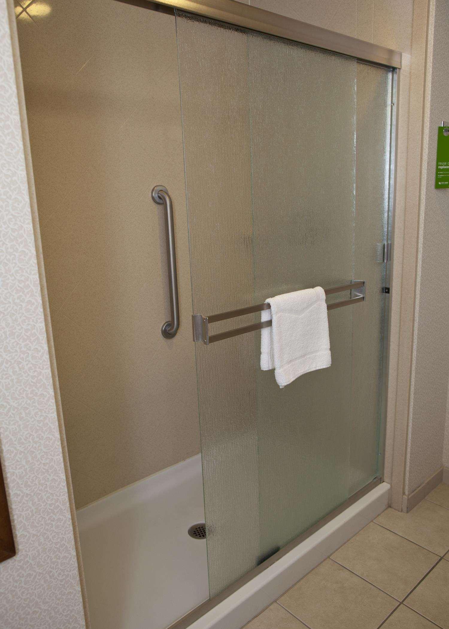 Double King Bed Non Smoking