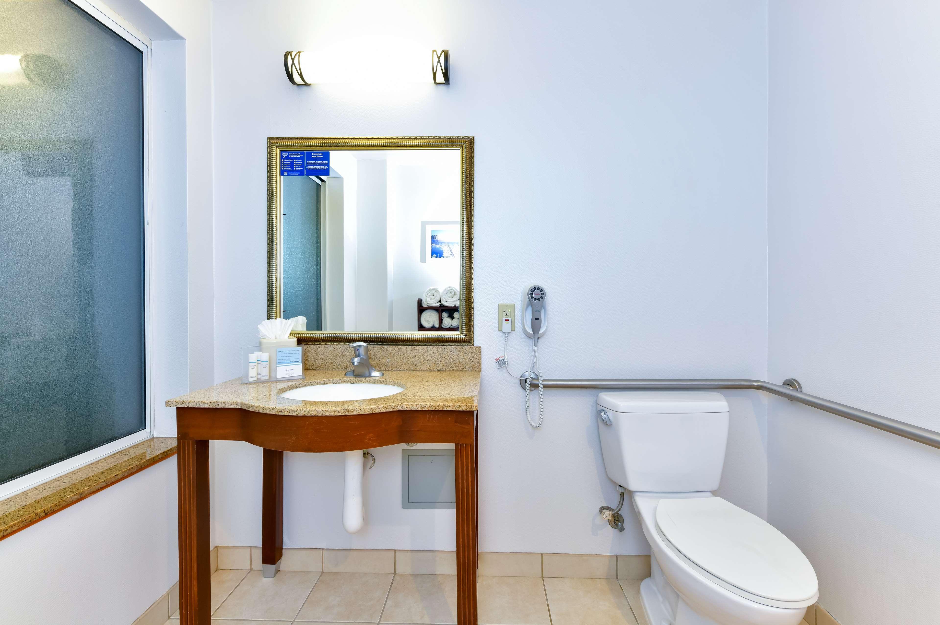 Studio King Bed Non Smoking