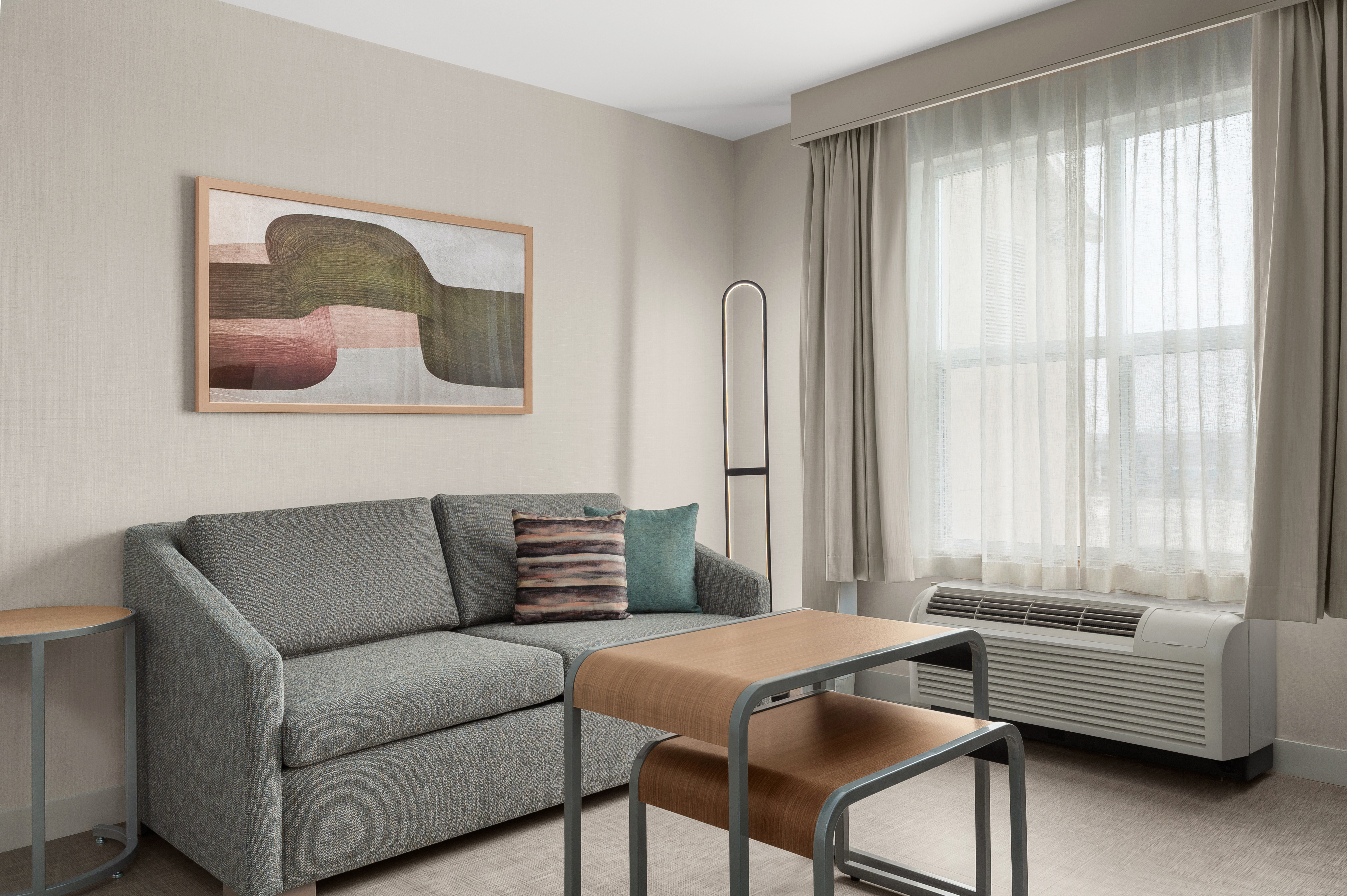 Studio Two Queen Beds Non Smoking