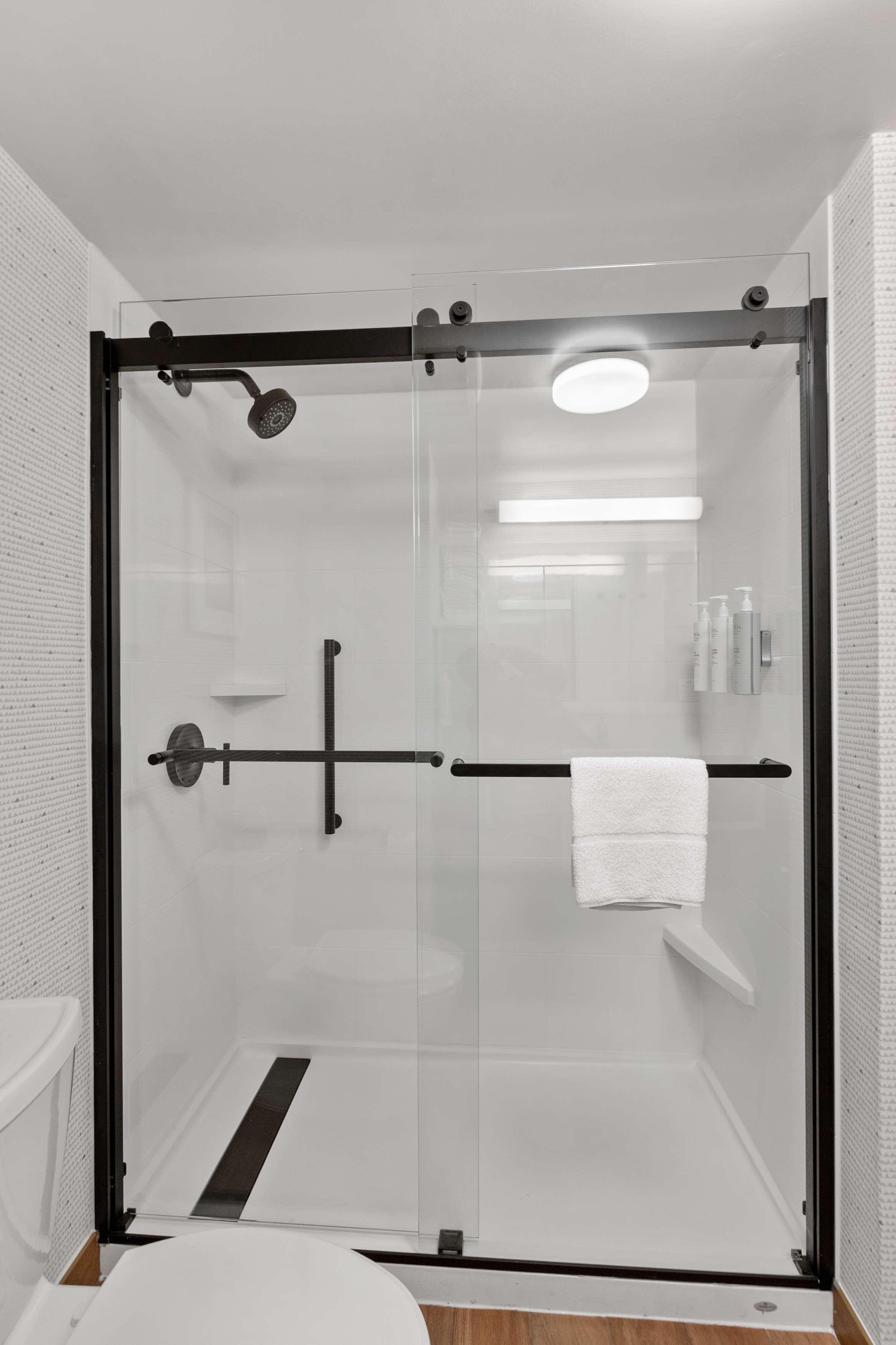 Studio King Size Bed