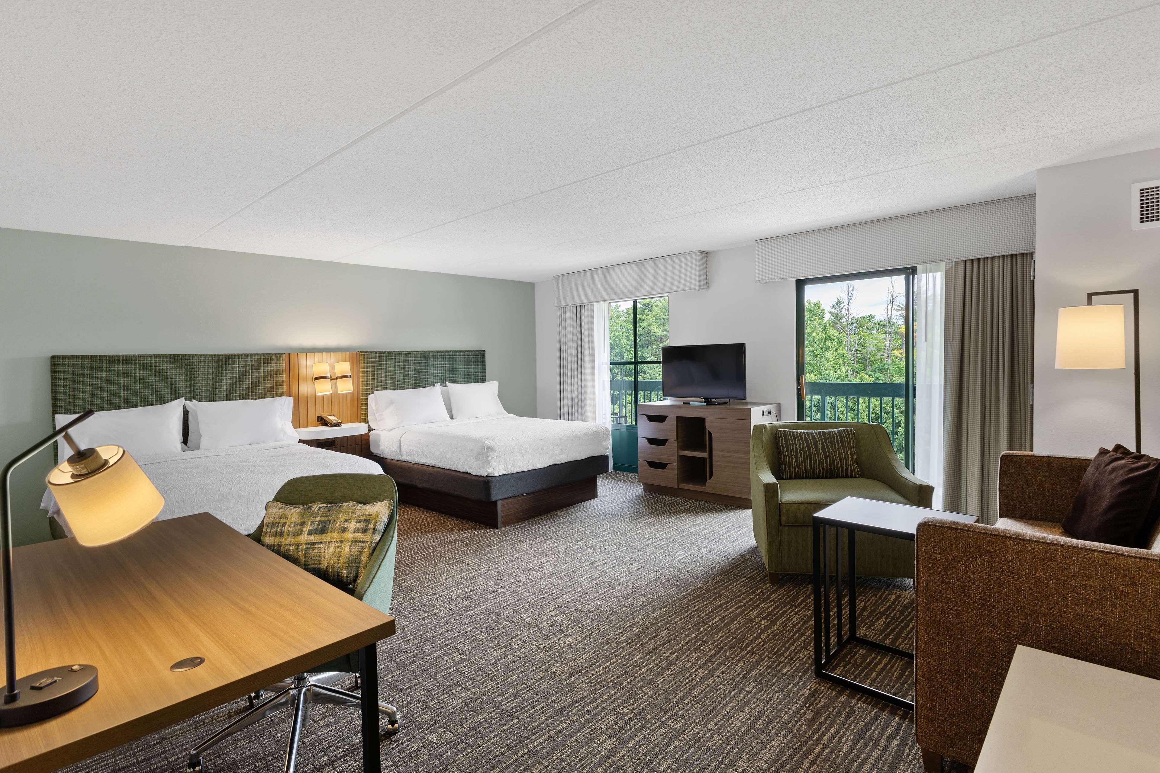 Suite Two Queen Beds