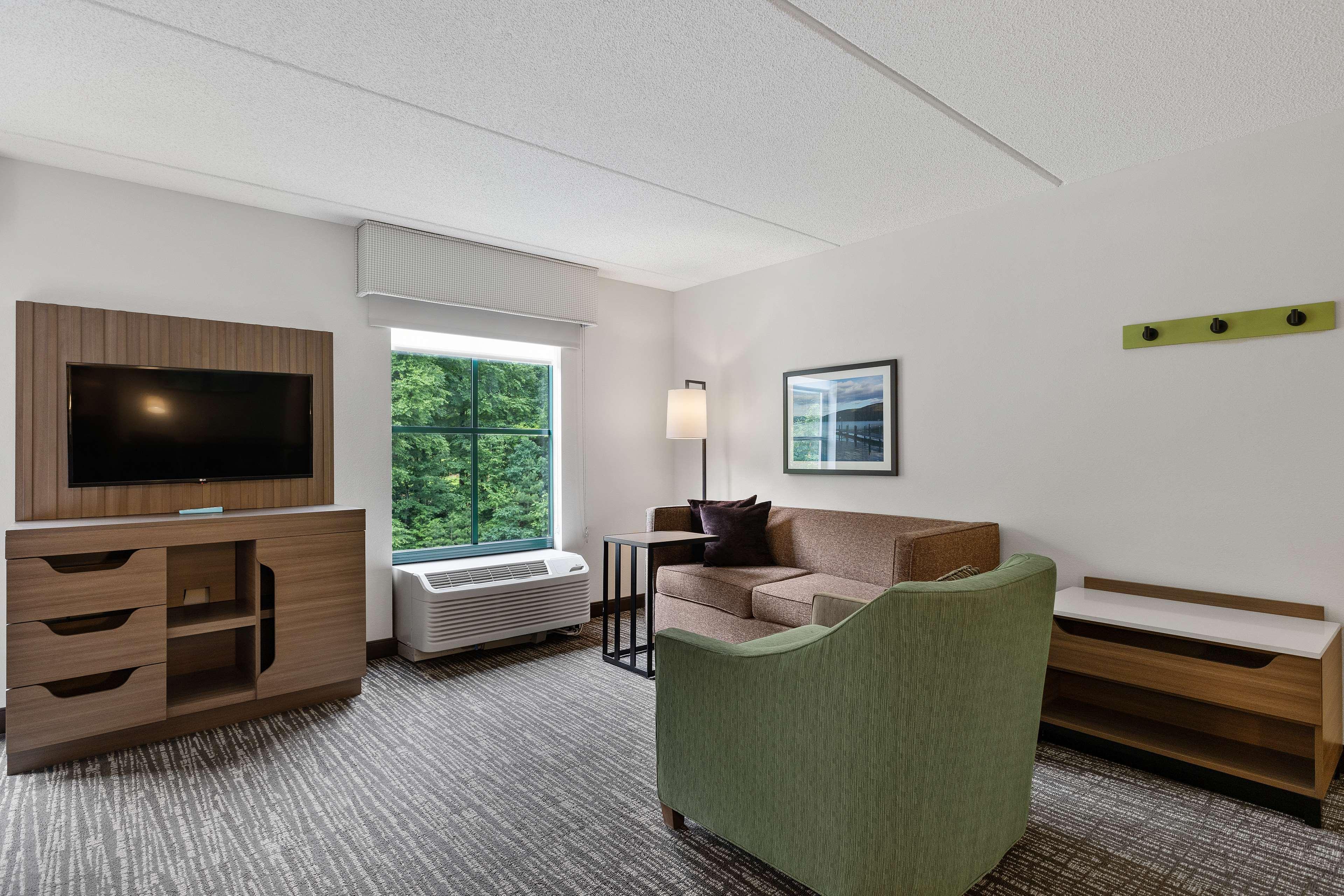 Suite Two Queen Beds