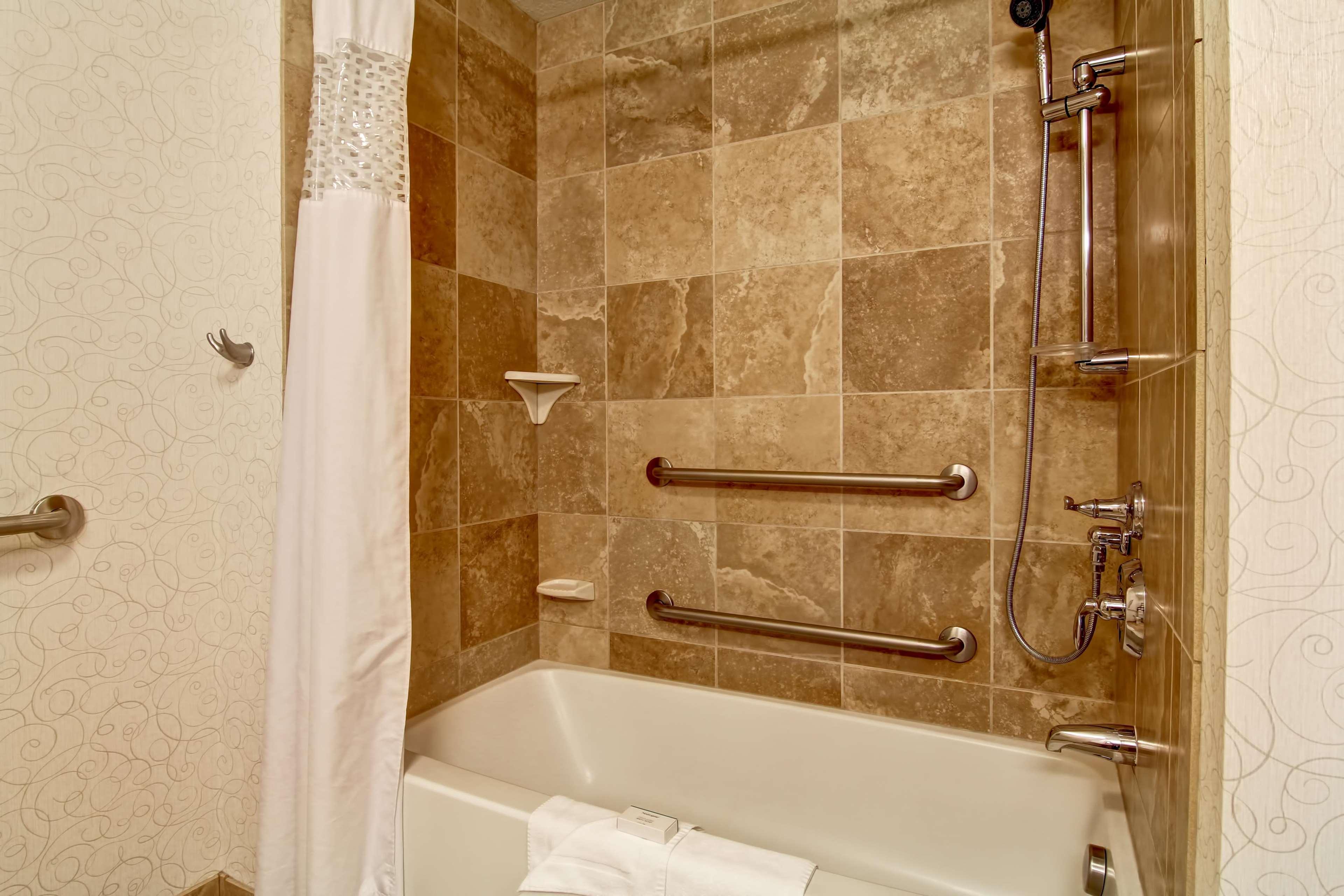 Double King Bed Non Smoking