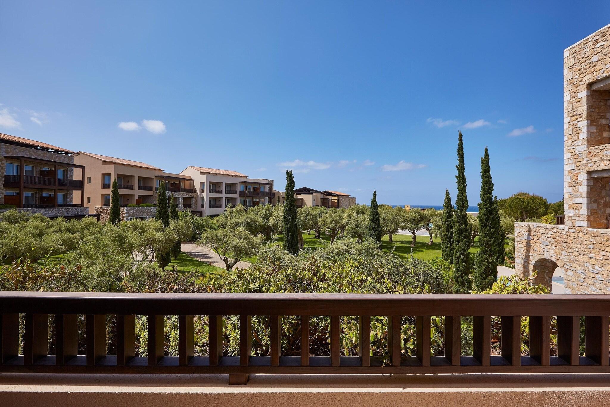 Twin Deluxe Garden View