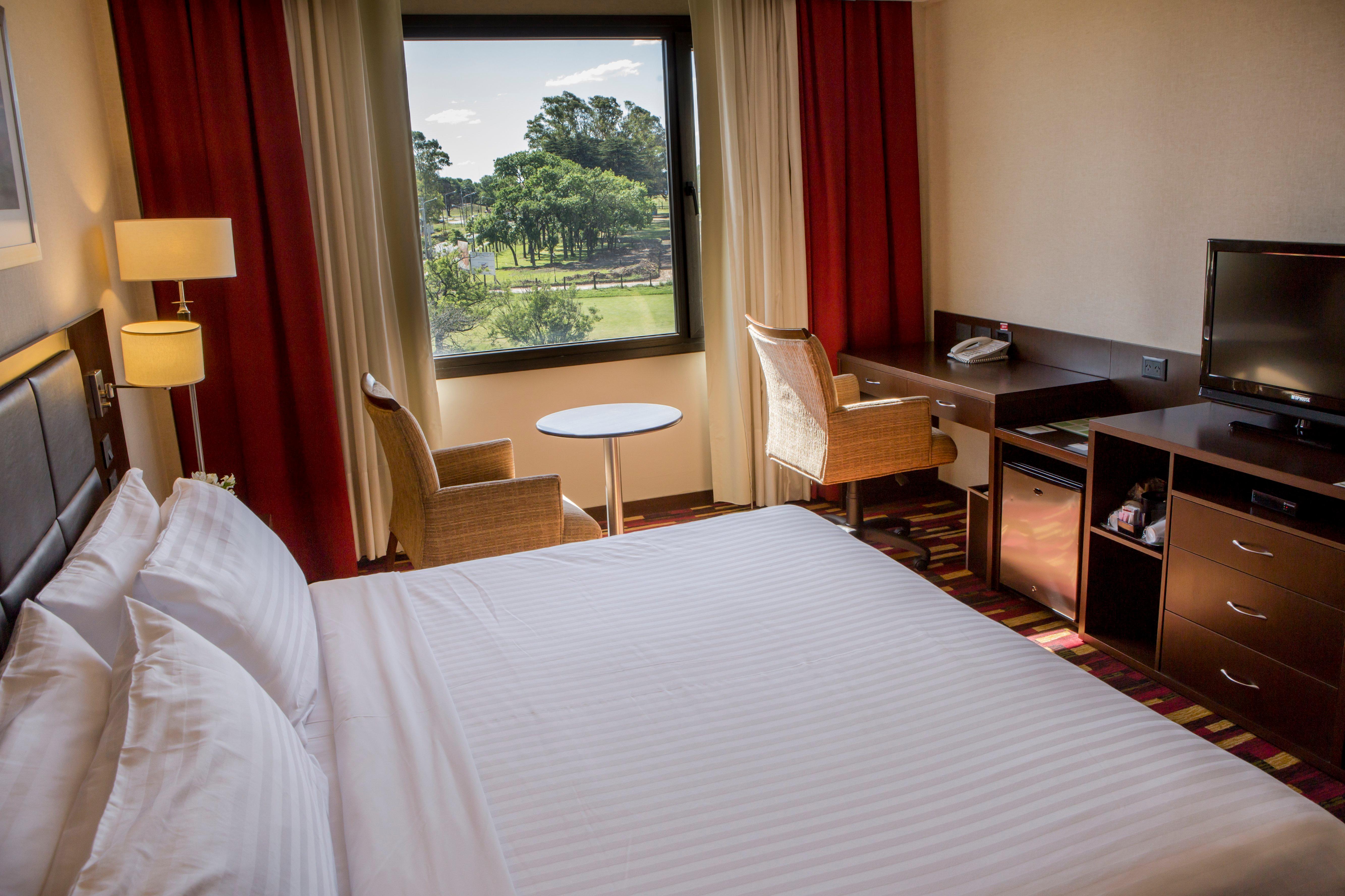 Double King Bed Non Smoking