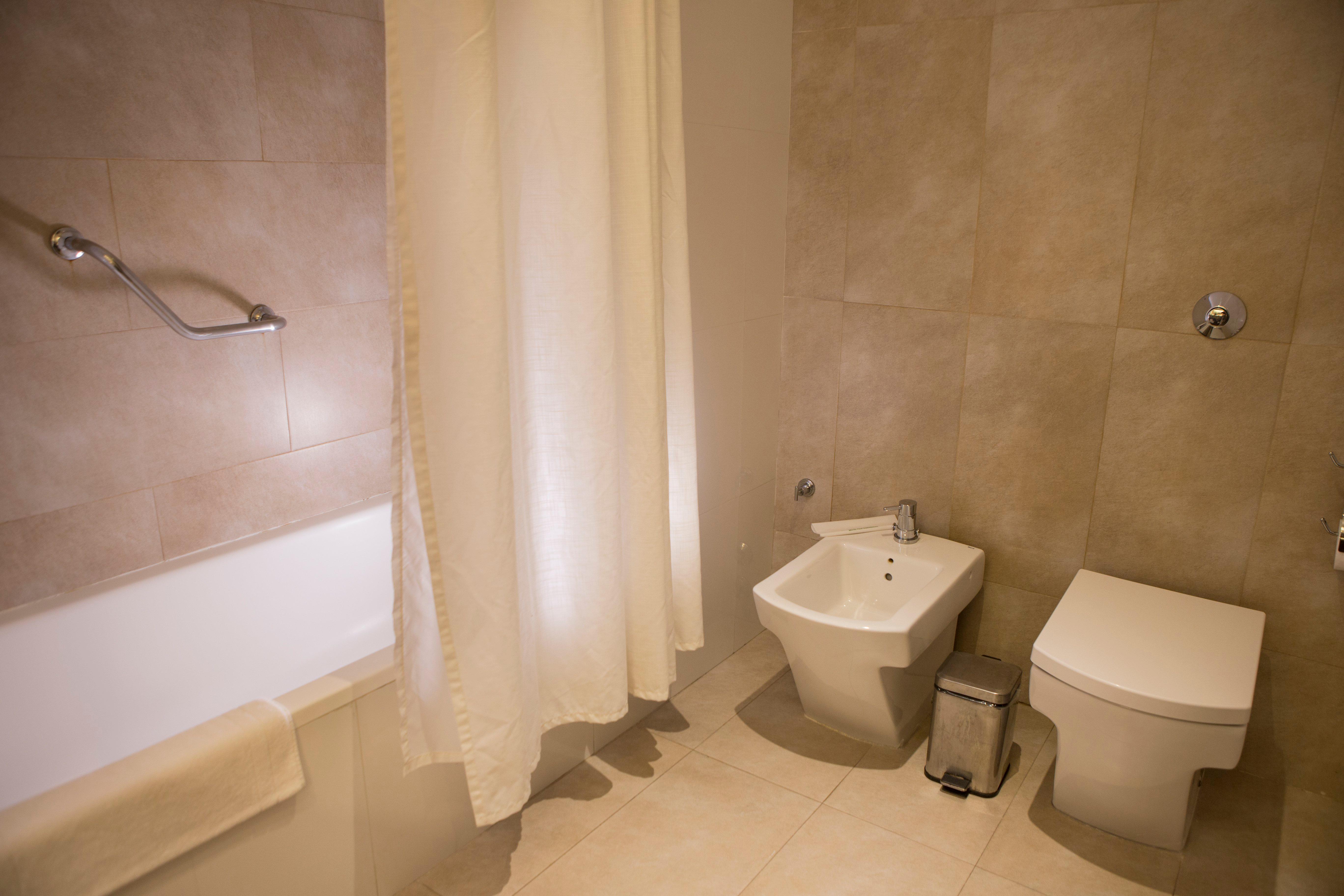 Double King Bed Non Smoking