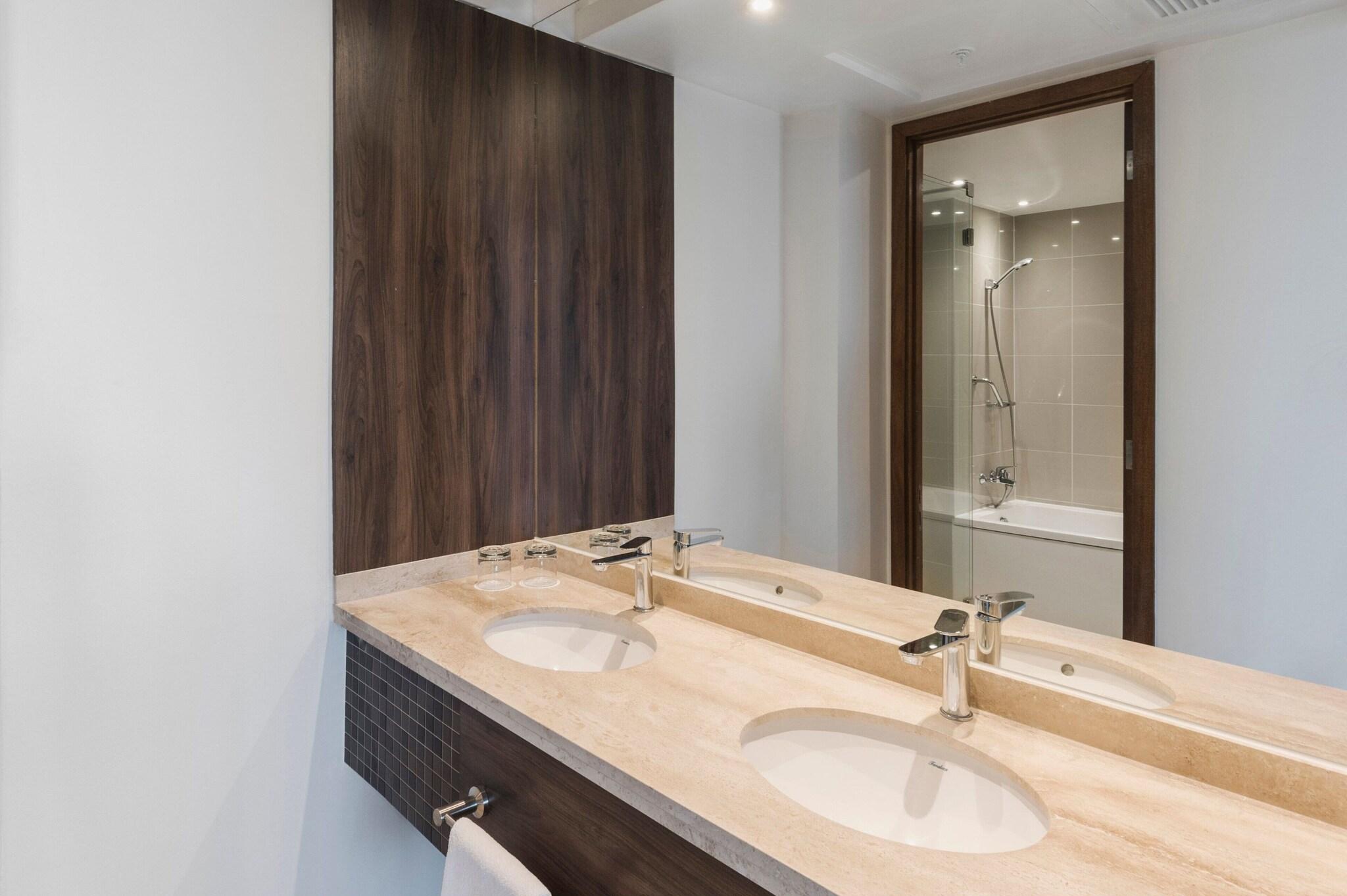 Suite King Bed One Bedroom 