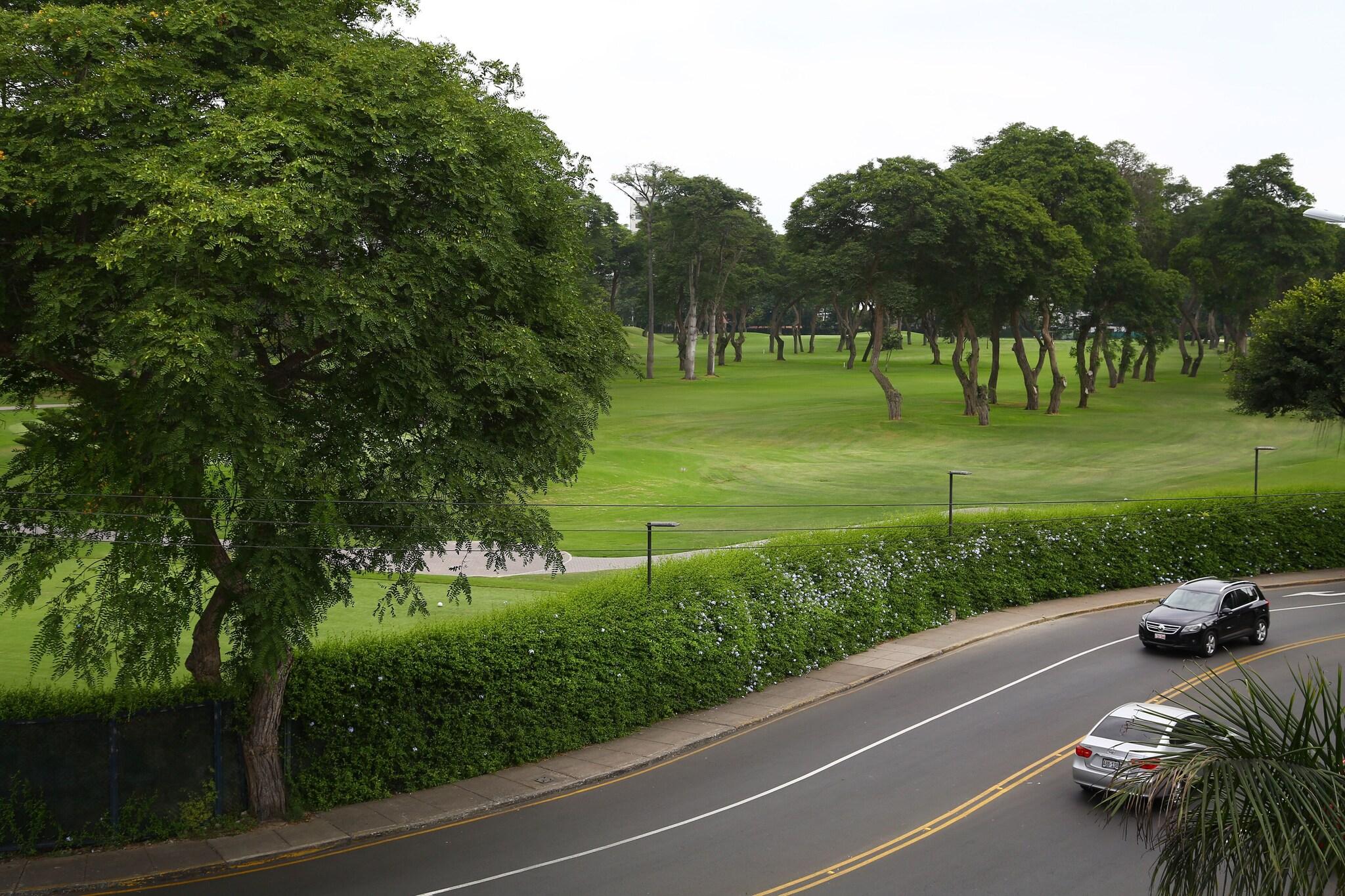 Suite Club with Views