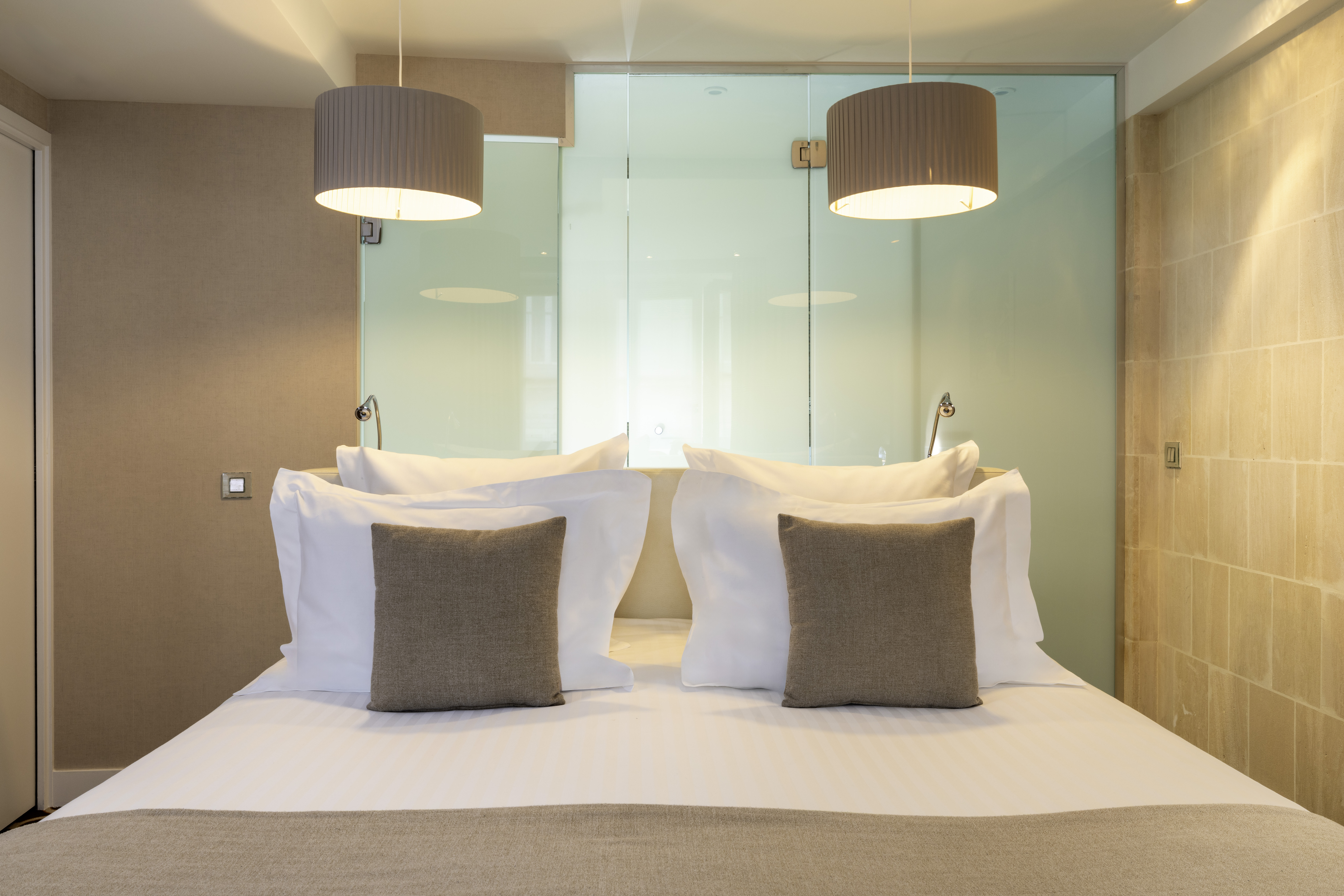 Suite King Bed One Bedroom 