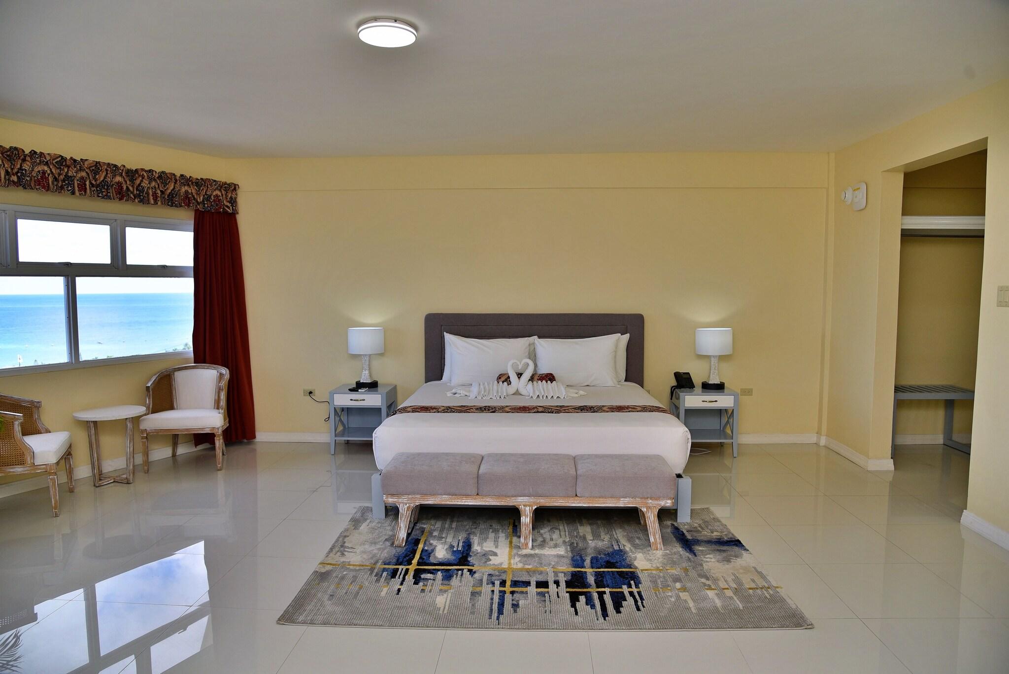 Studio King Size Bed