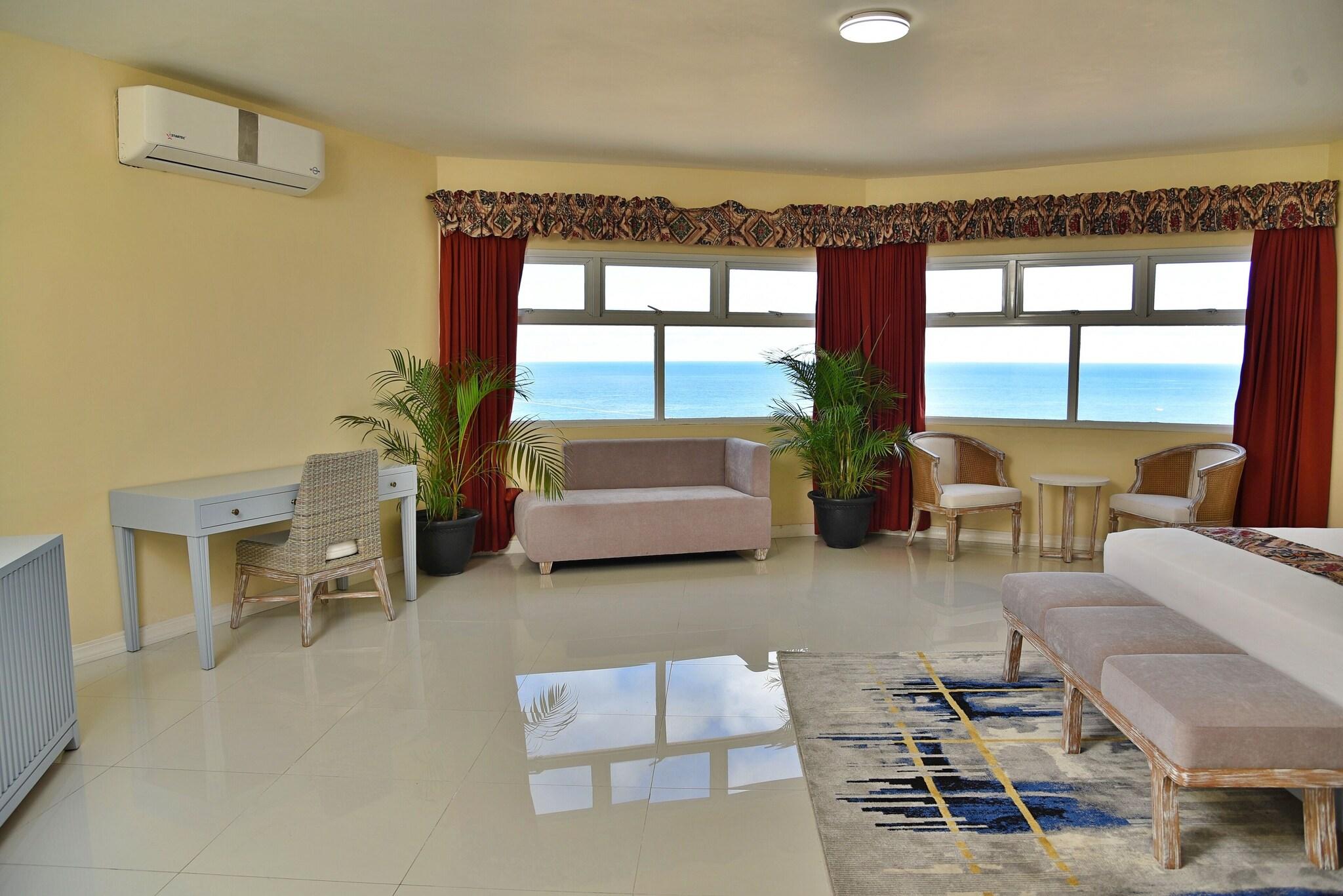 Studio King Size Bed