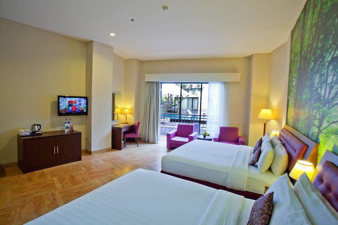 Studio King Size Bed