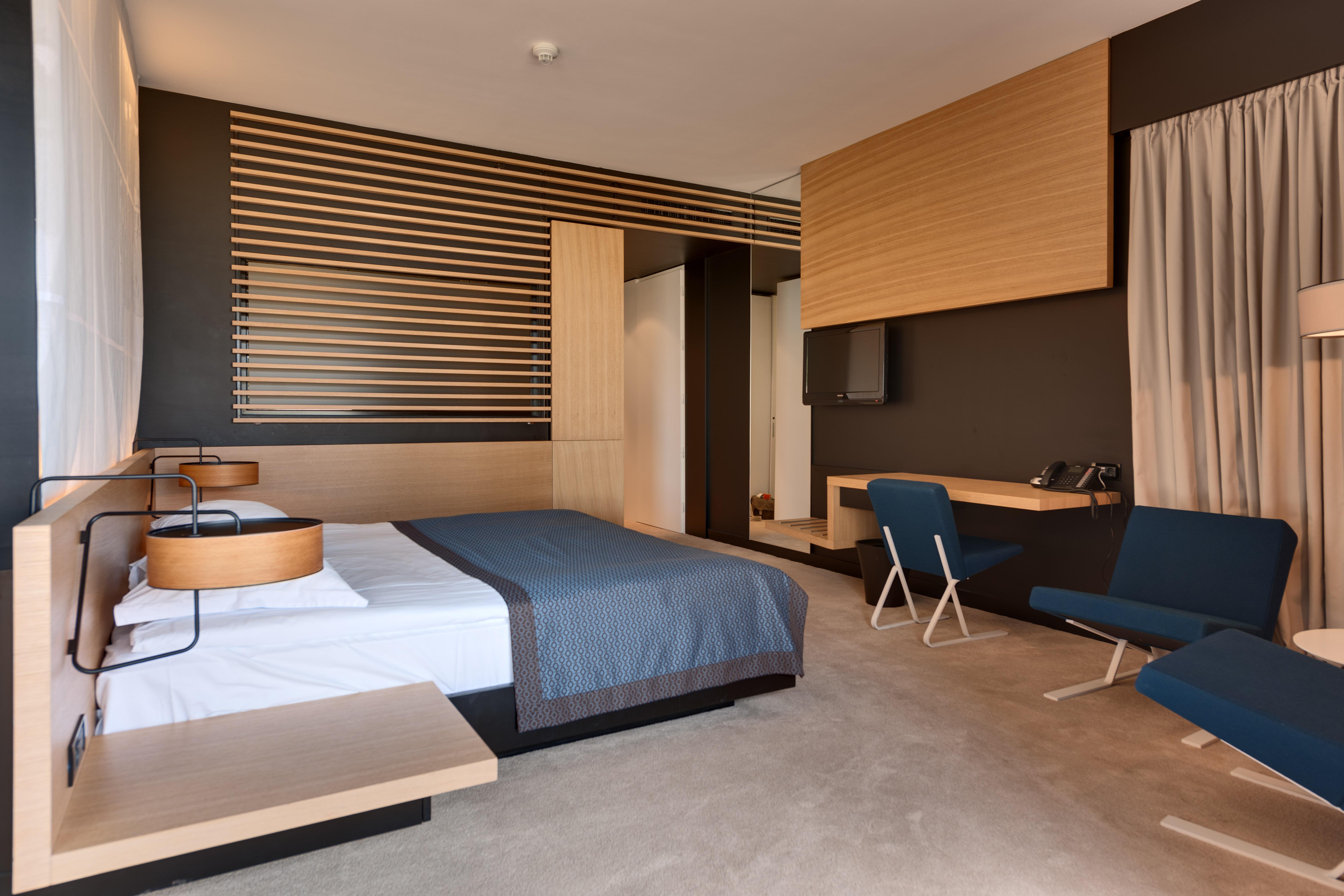 Family Room Standard