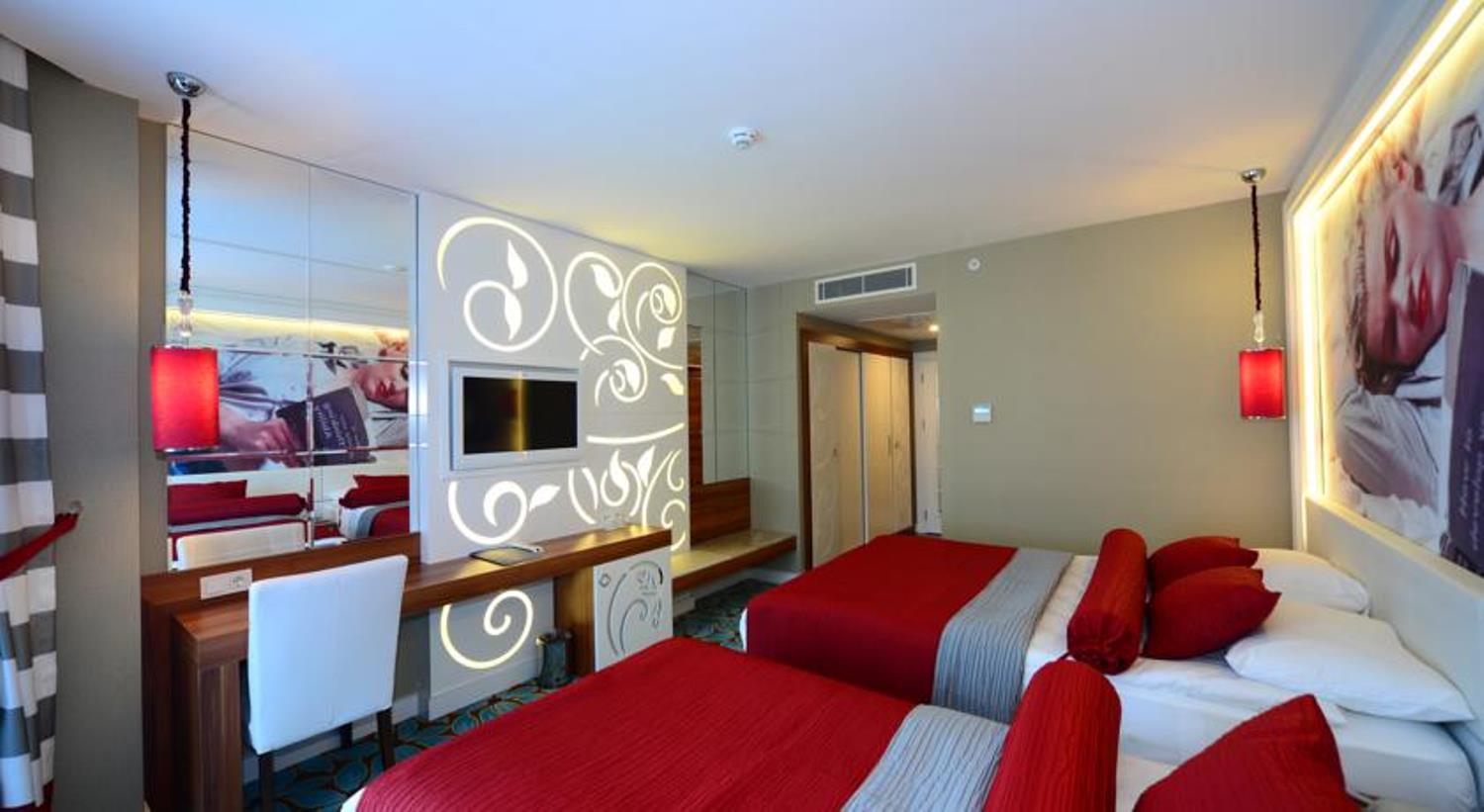 Family Room Connecting Room