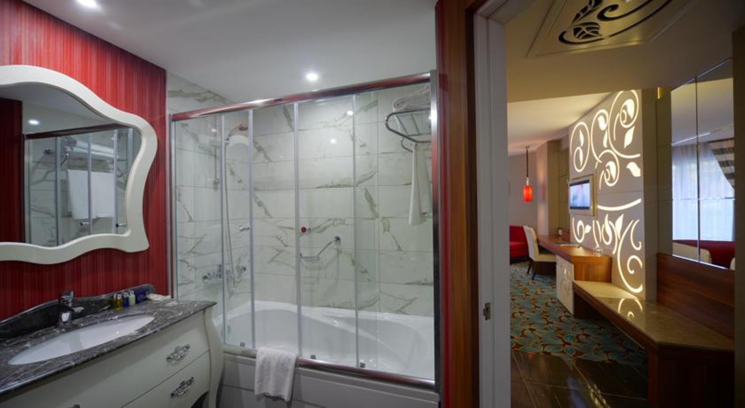 Family Room Connecting Room