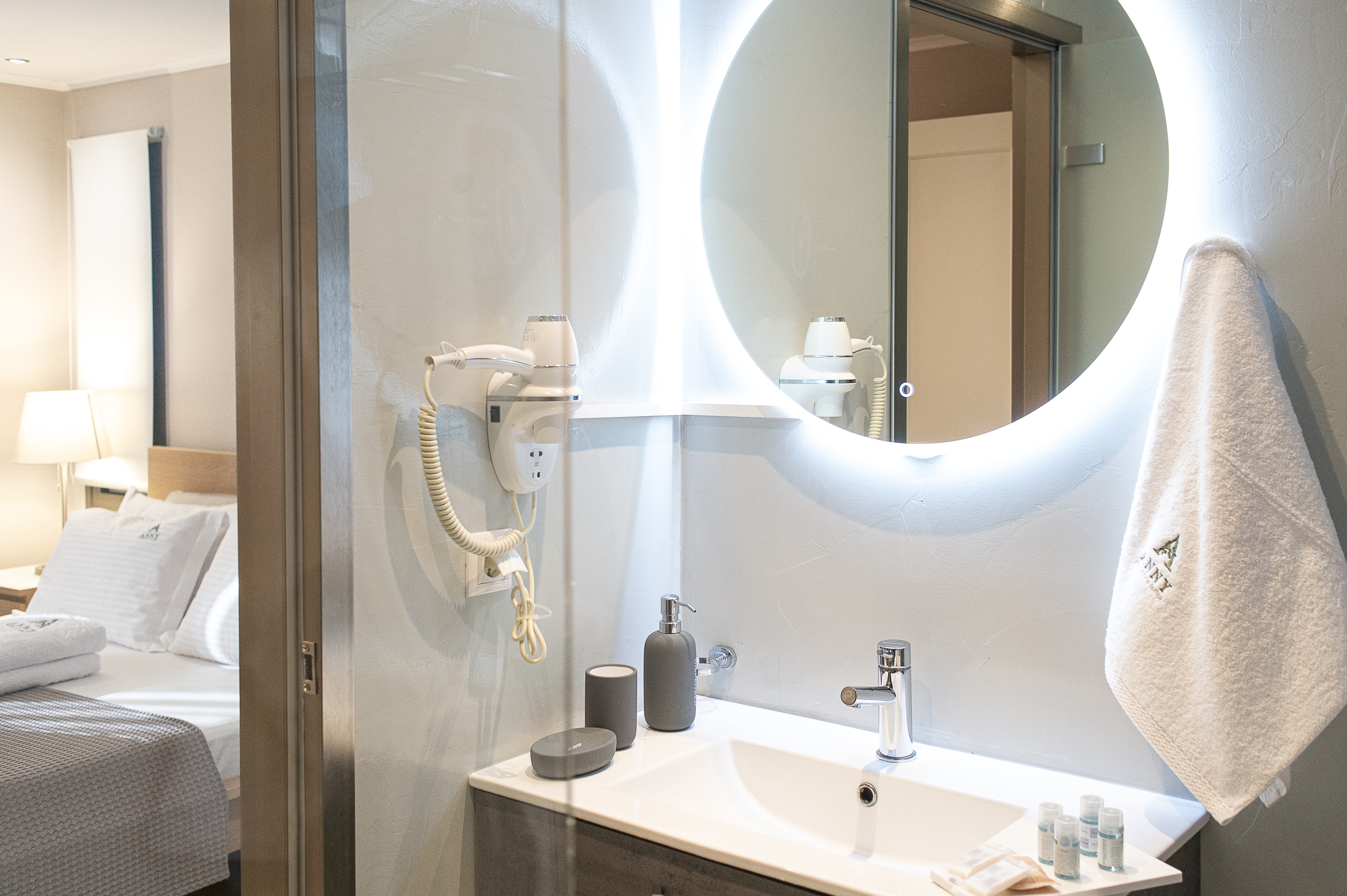 Double or Twin Deluxe