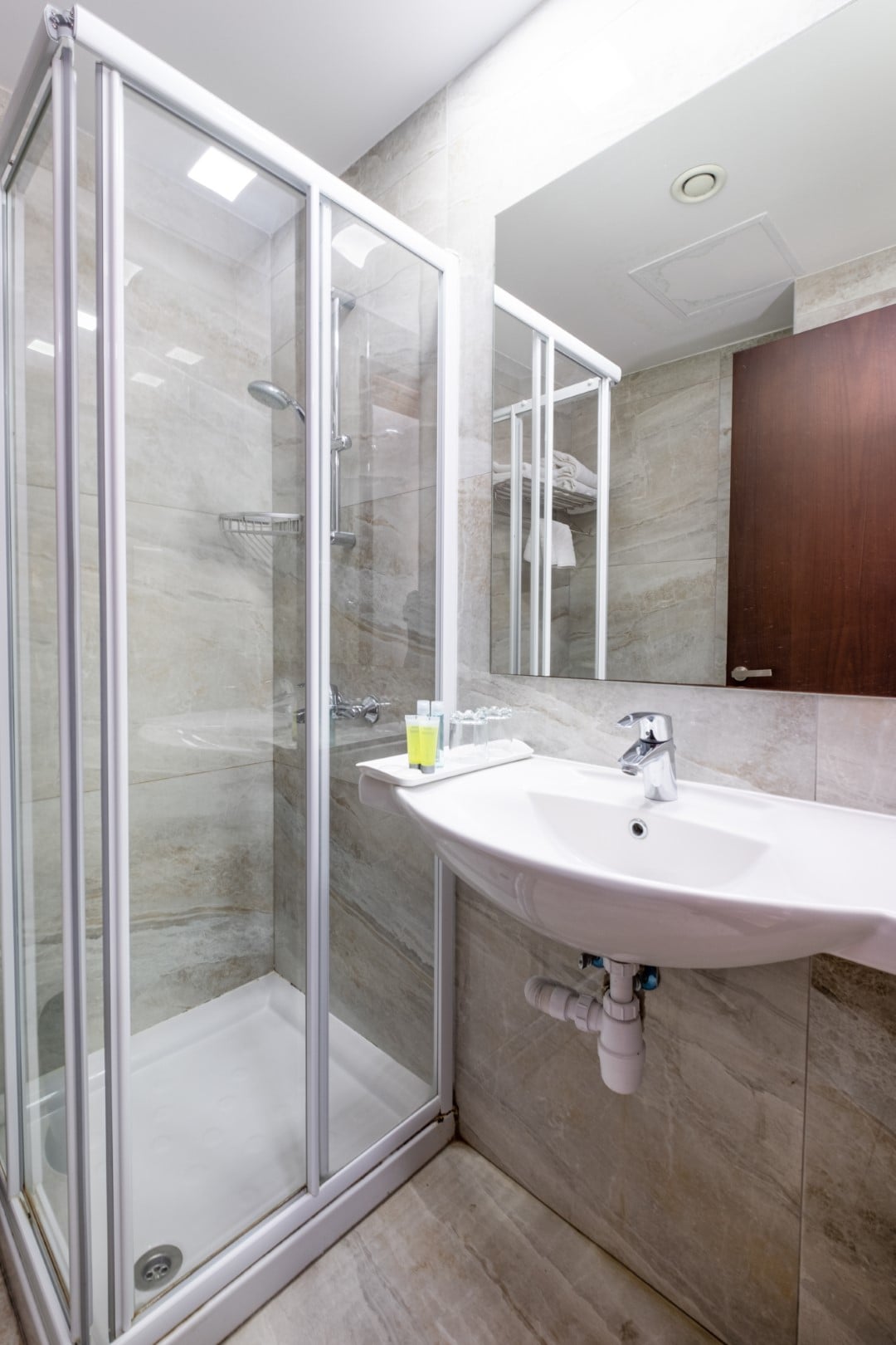 Double or Twin Standard