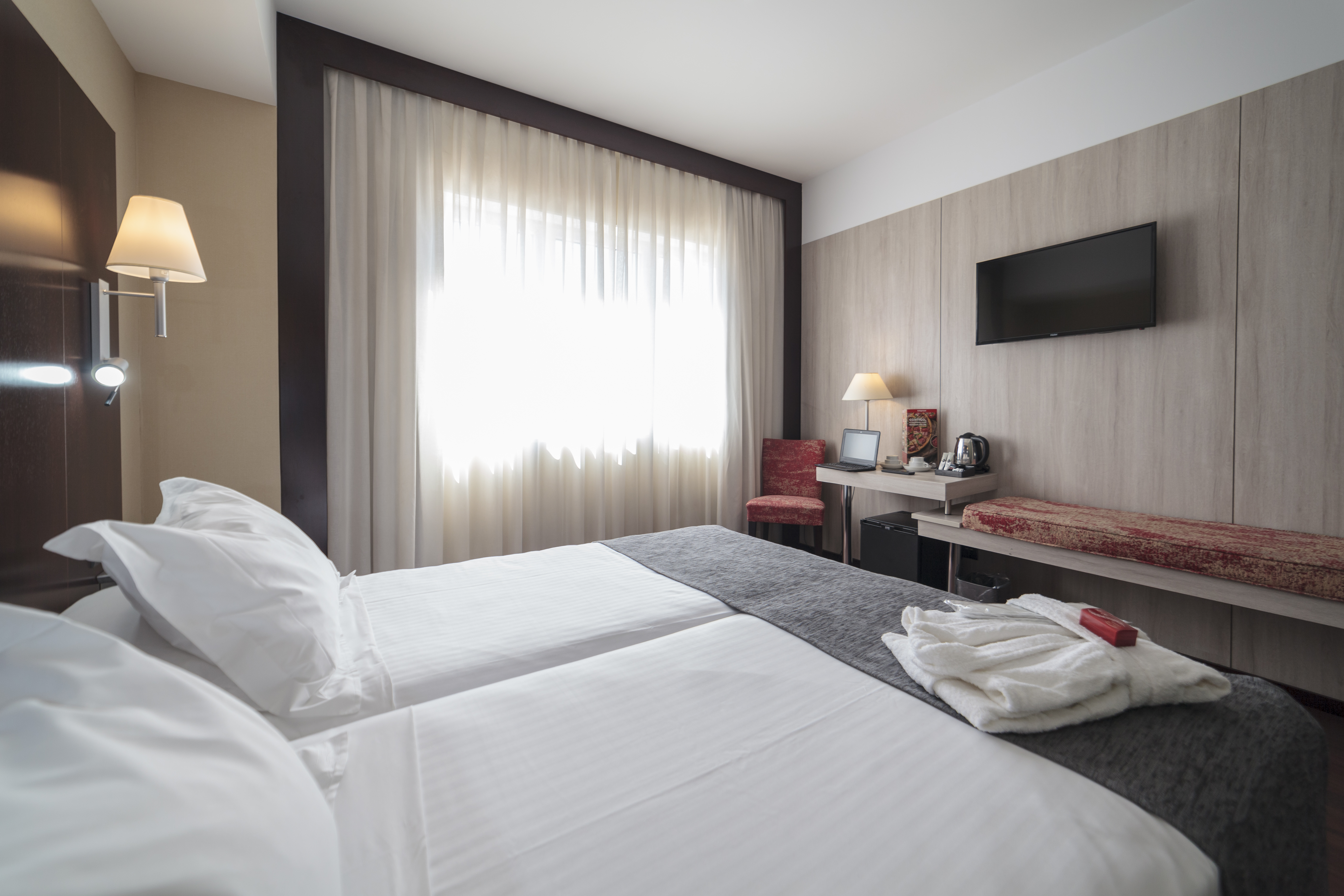 Double or Twin Standard