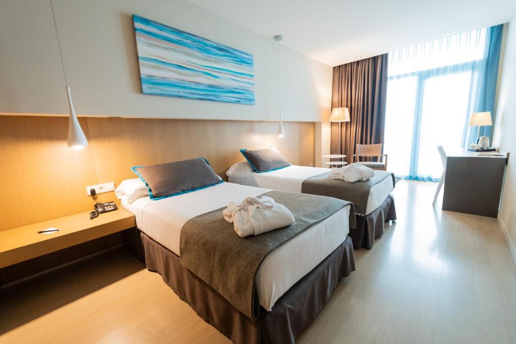 Double or Twin Connecting Room