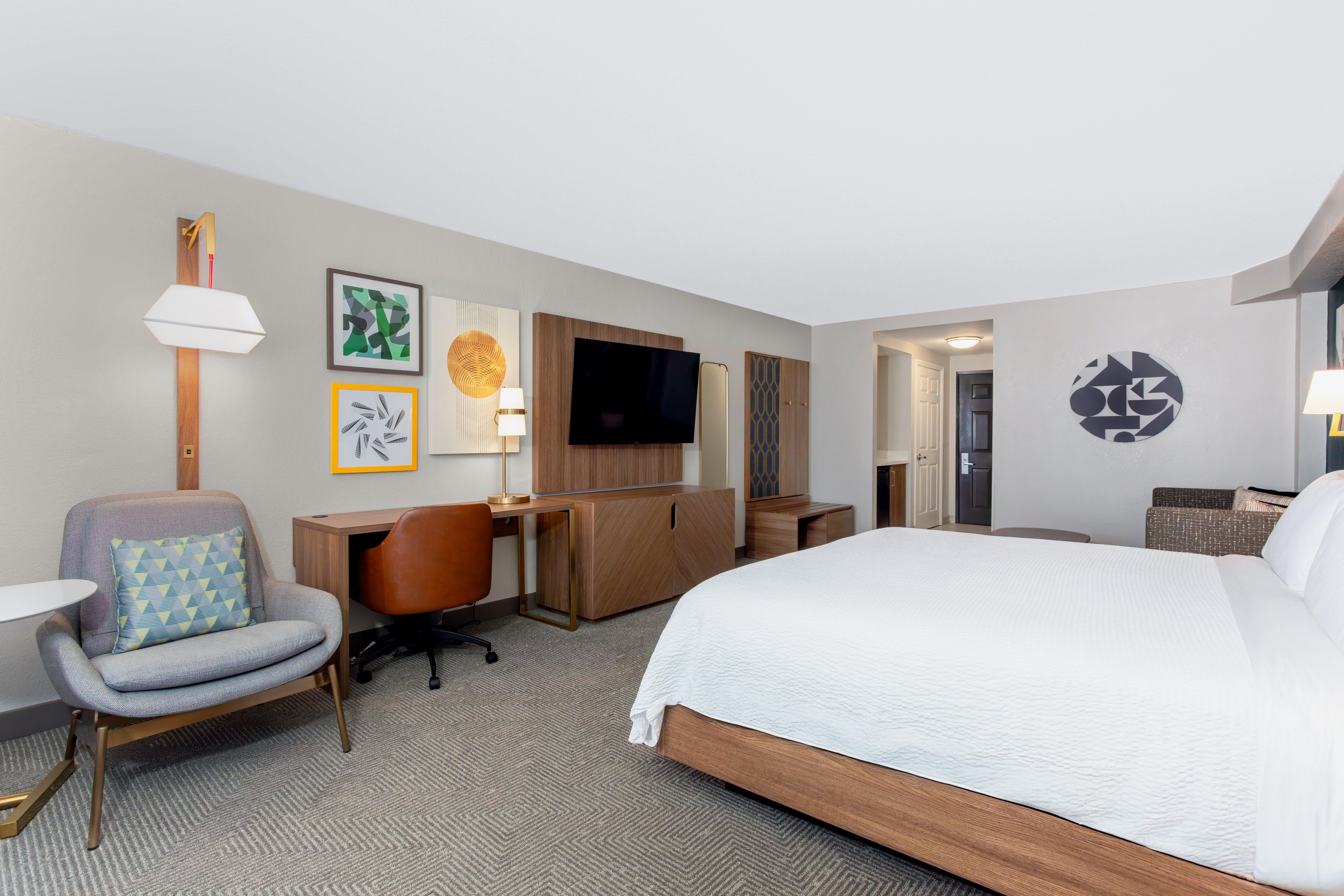 Double City View King Bed