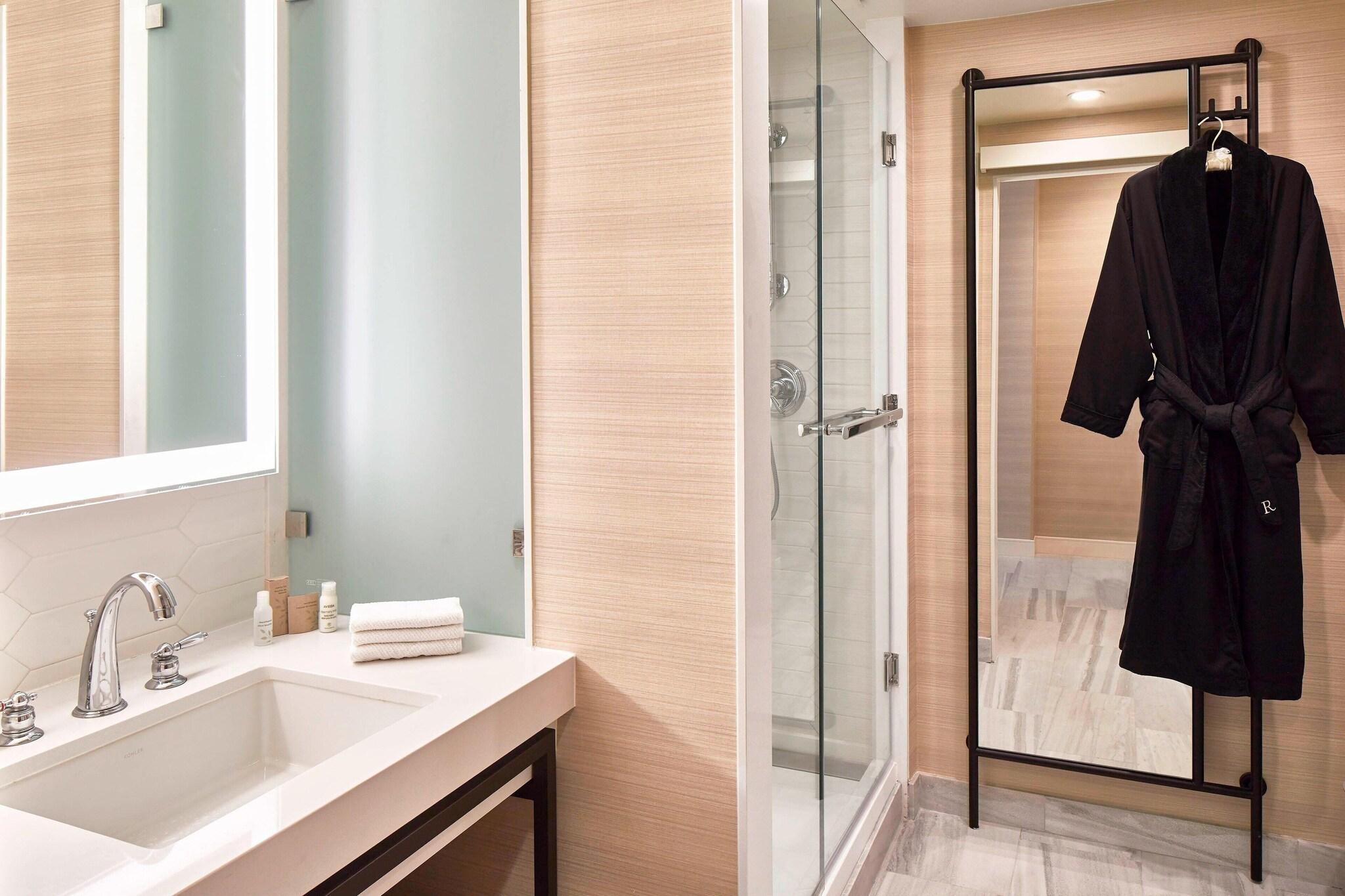 Double Club Two Queen Beds