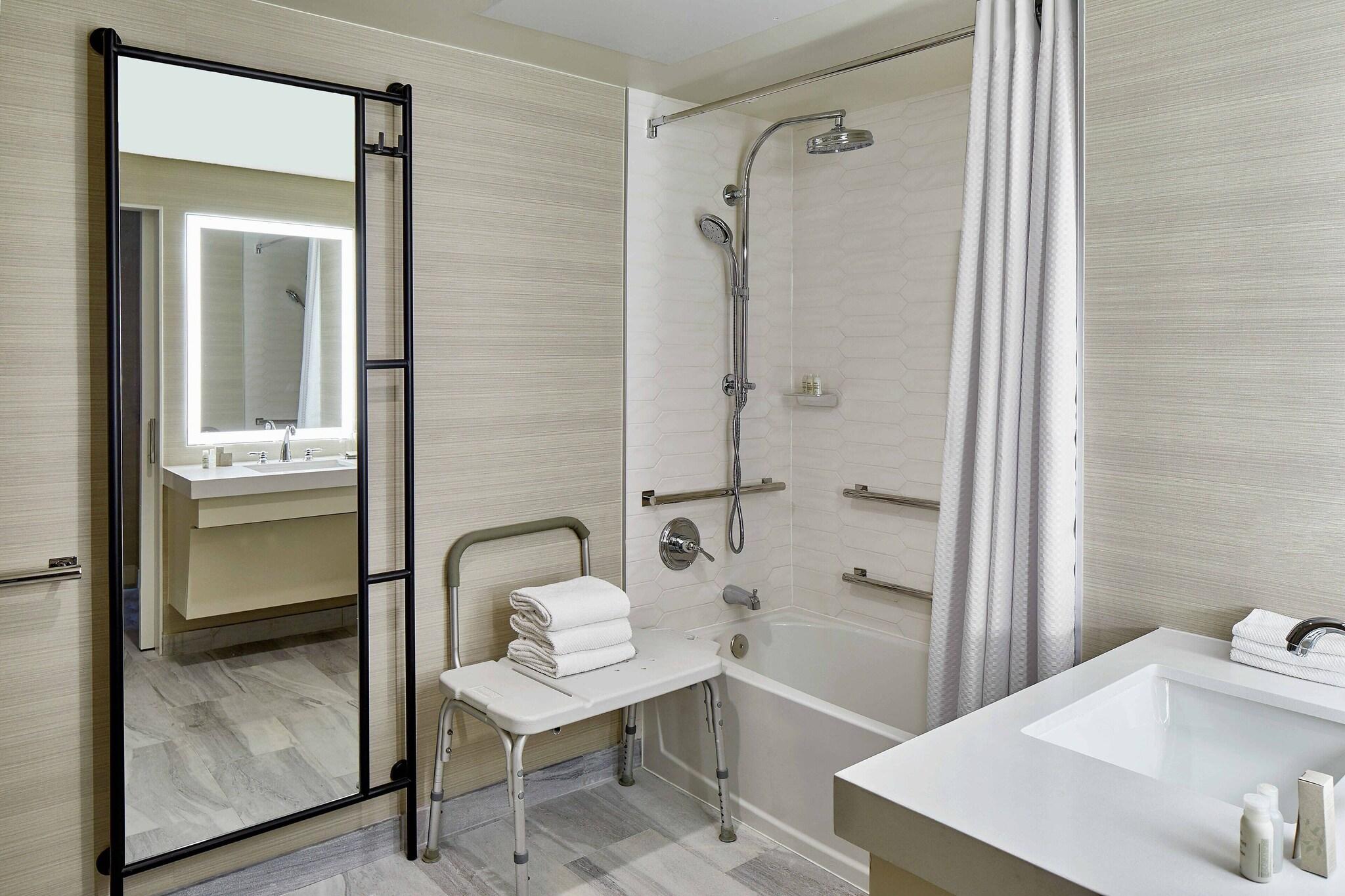 Double Club Two Queen Beds