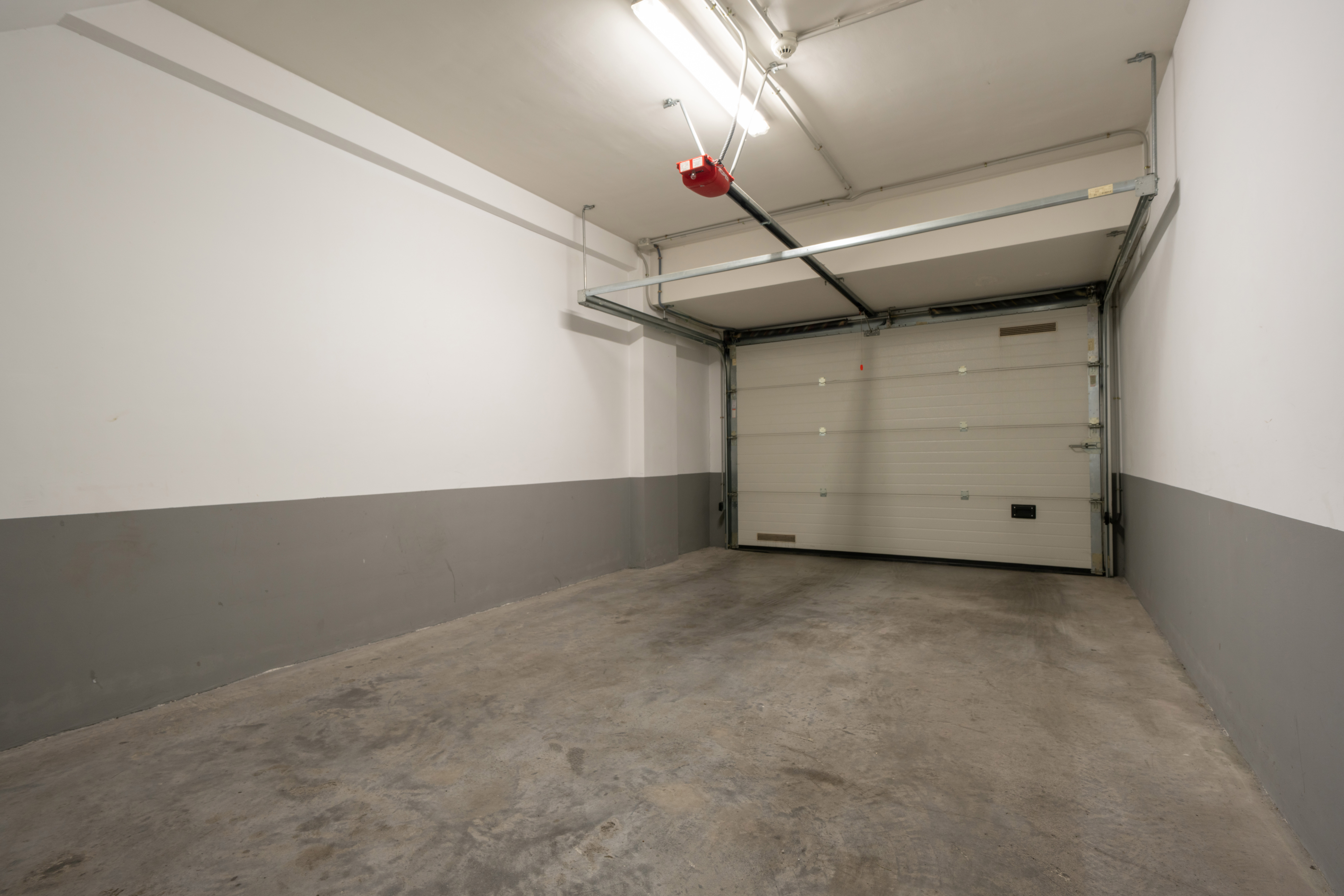 Double Single Executive